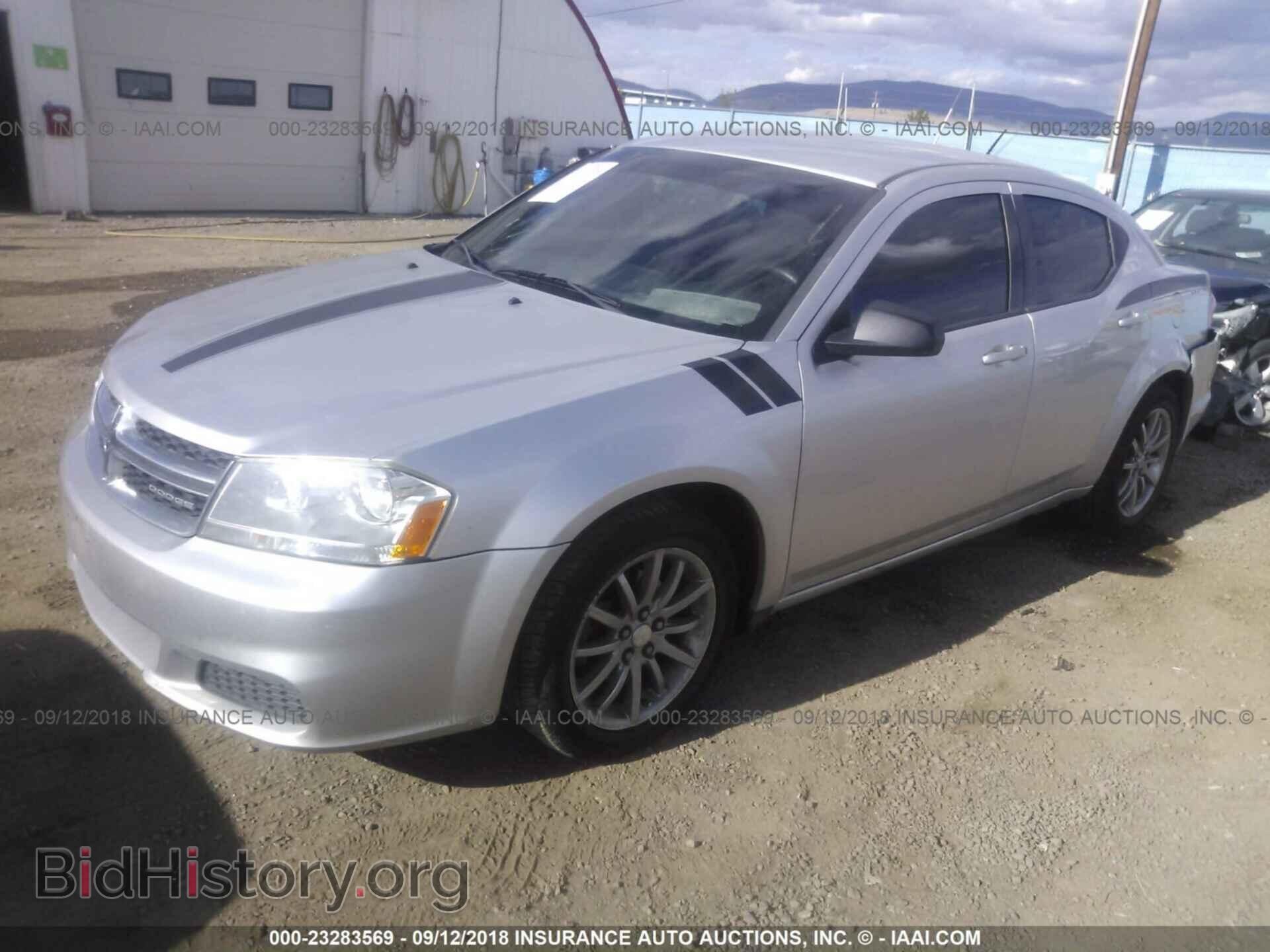 2011 Dodge Avenger - VIN: 1B3BD4FB1BN608663 - Фото 2