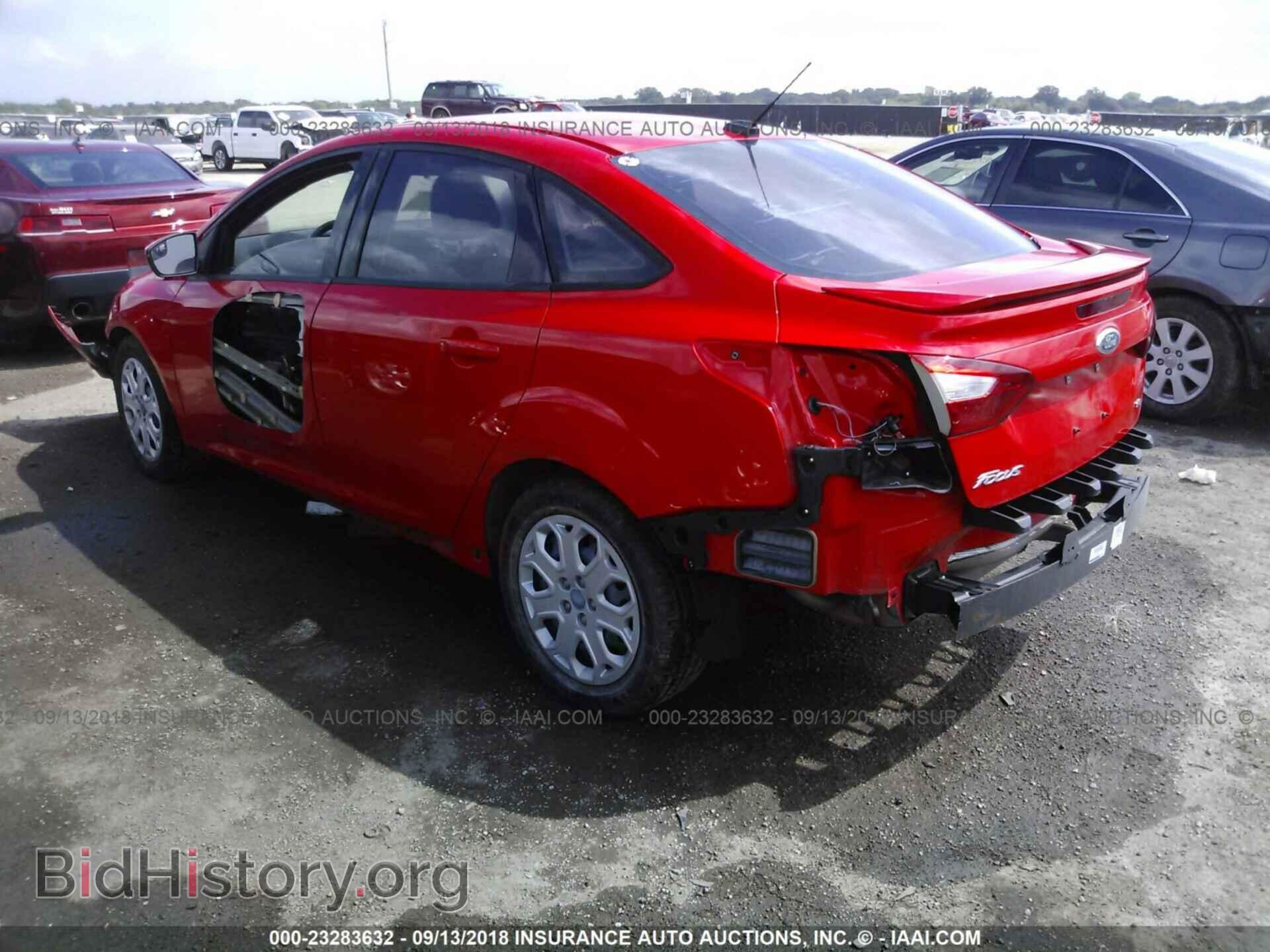 2012 Ford Focus - VIN: 1FAHP3F29CL189054 - Photo 3