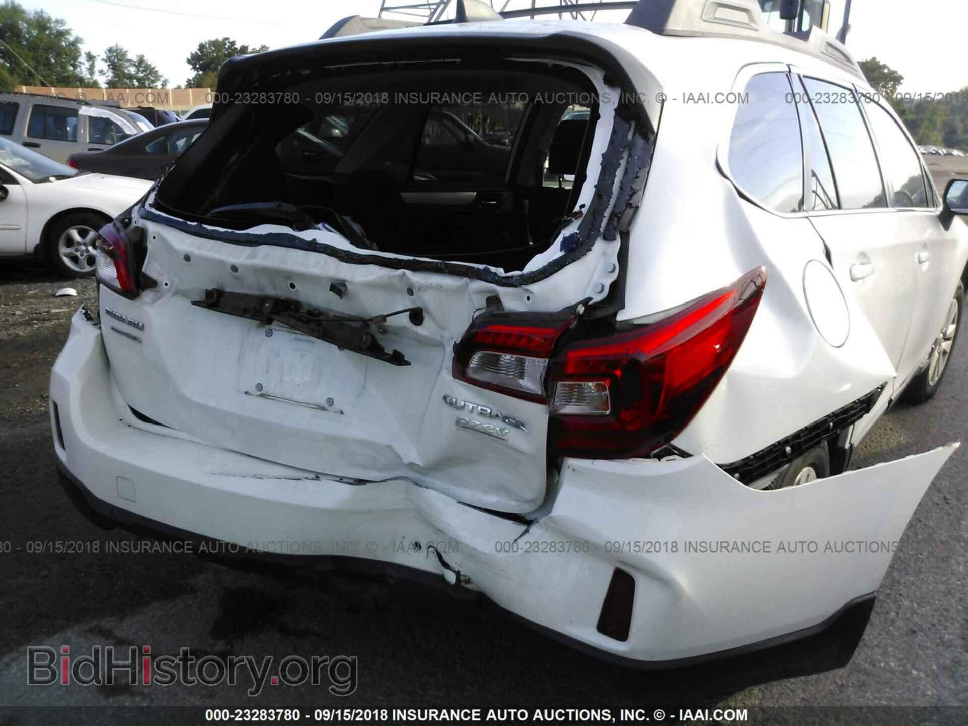2017 Subaru Outback - VIN: 4S4BSAFC7H3384178 - Photo 6