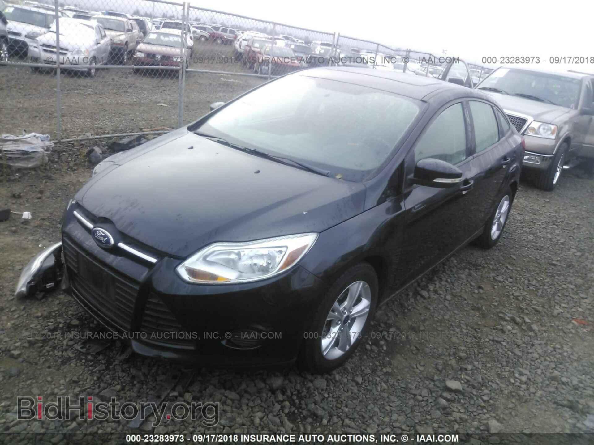 2013 Ford Focus - VIN: 1FADP3F21DL325998 - Фото 2