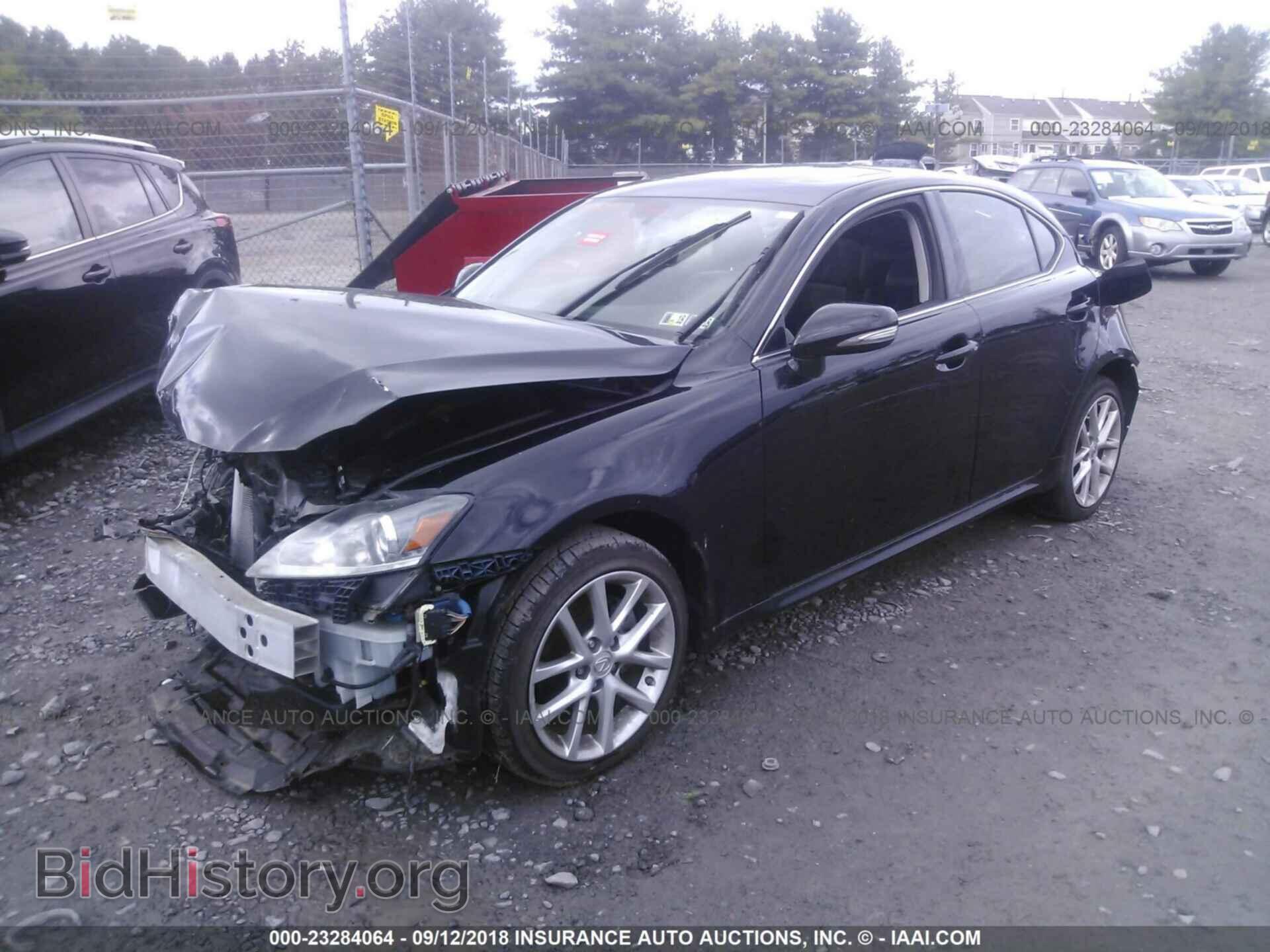 2013 Lexus Is - VIN: JTHCF5C26D5062418 - Фото 2