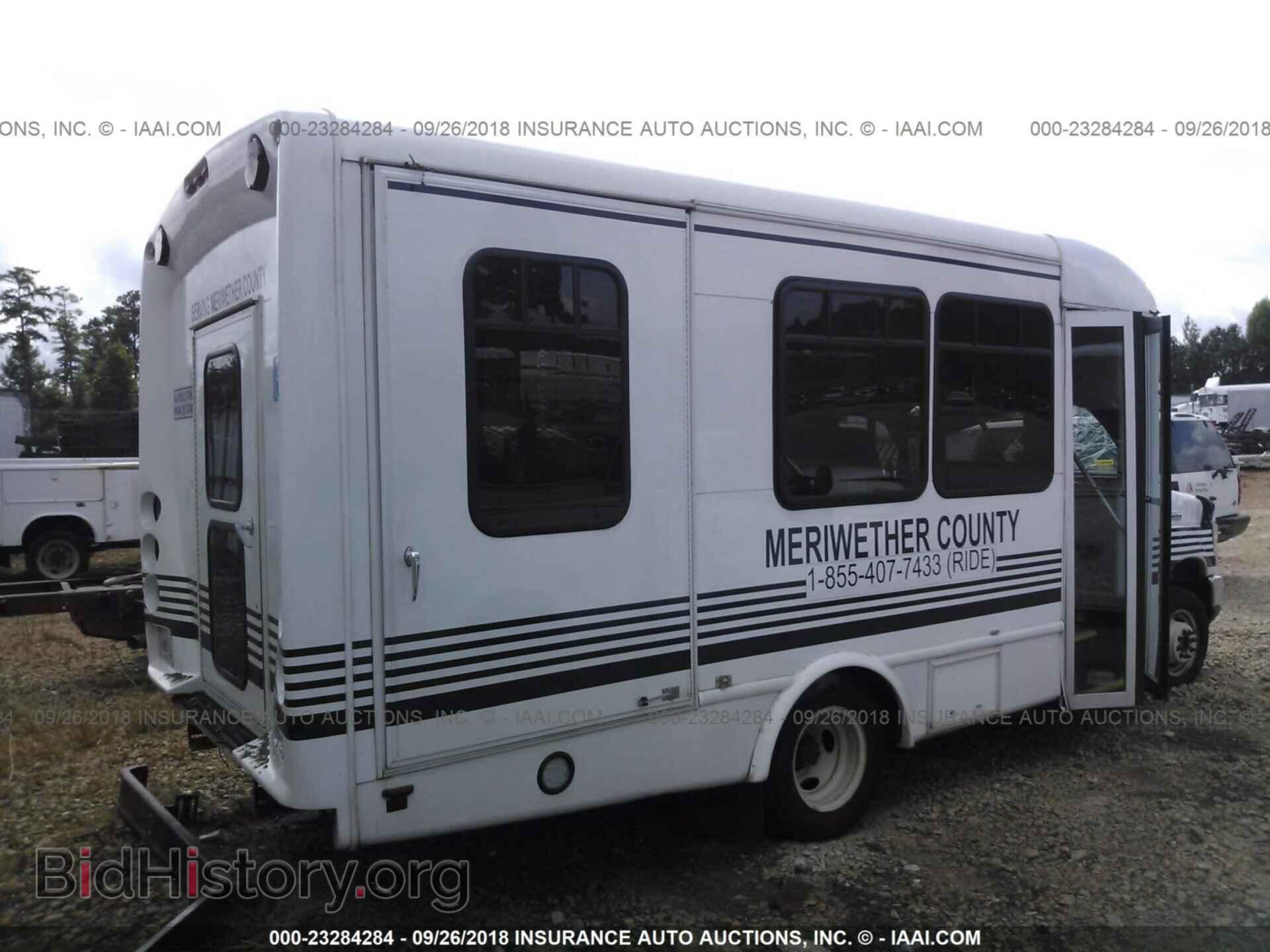 2017 Ford Econoline - VIN: 1FDEE3FSXHDC35510 - Фото 4