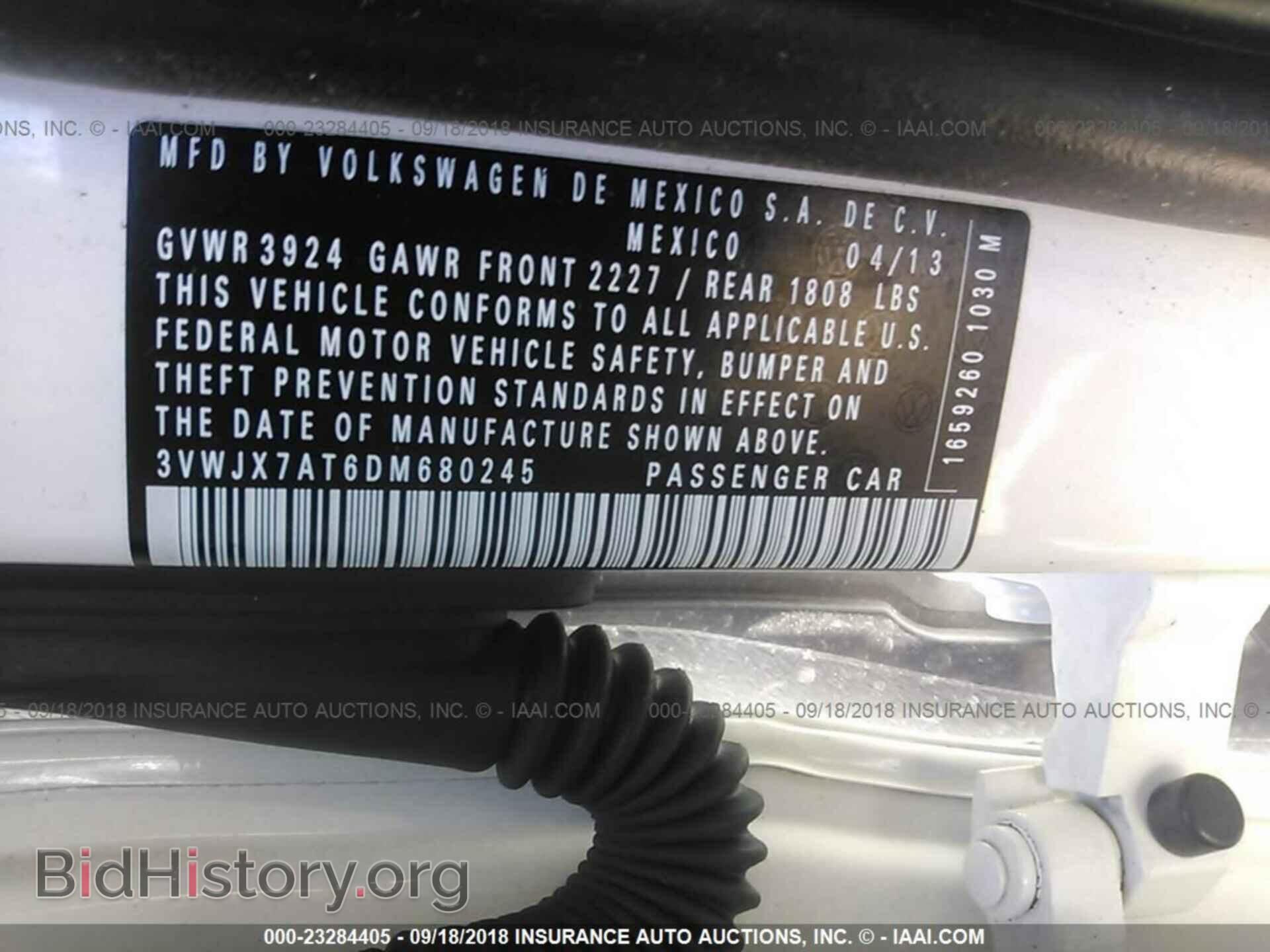 2013 Volkswagen Beetle - VIN: 3VWJX7AT6DM680245 - Фото 9