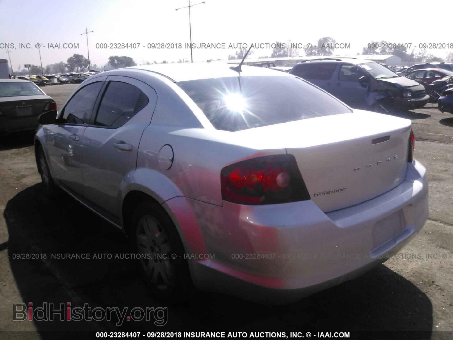 2011 Dodge Avenger - VIN: 1B3BD4FB0BN606192 - Фото 3