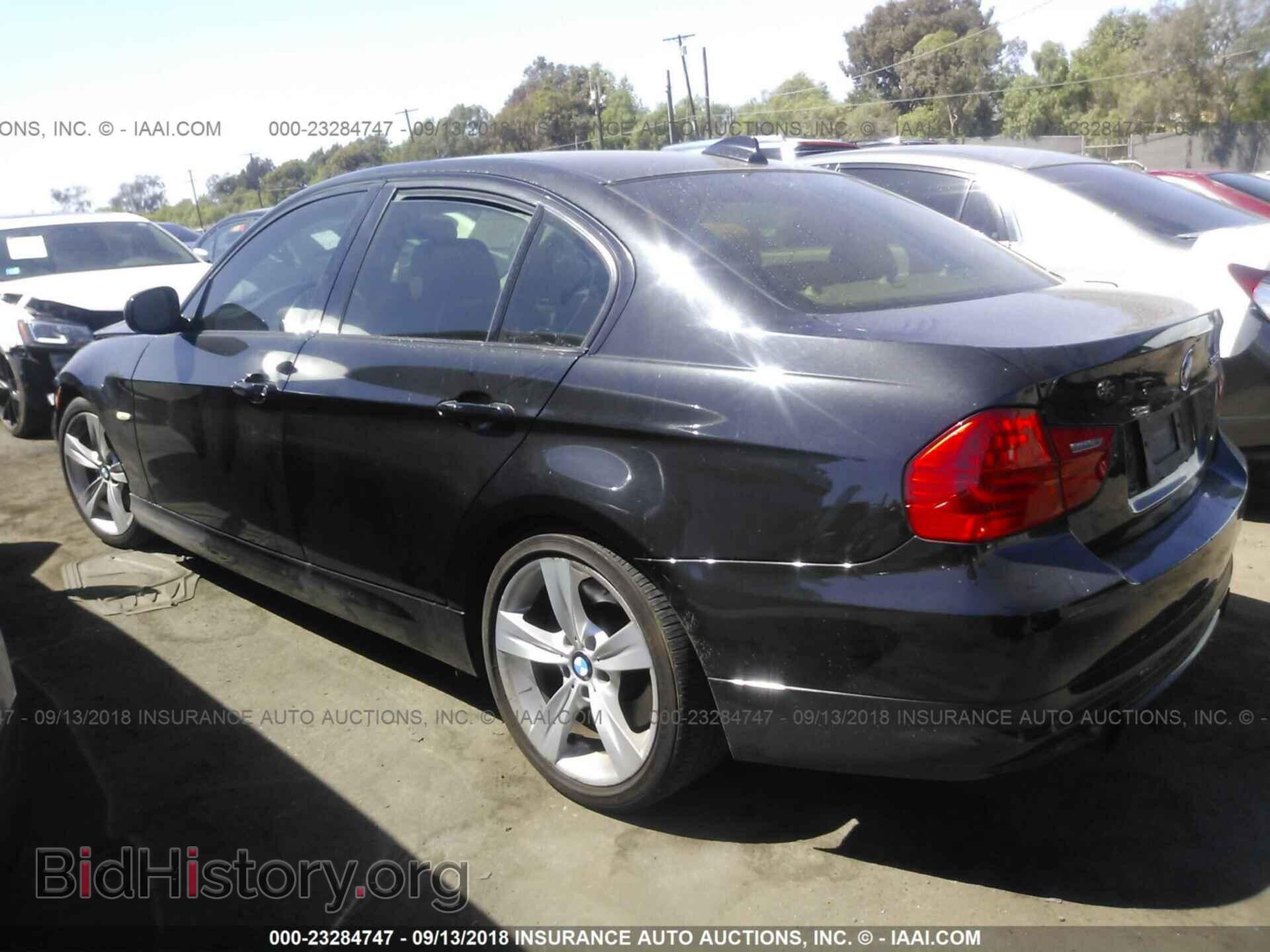 2009 BMW 335 - VIN: WBAPM775X9NL87117 - Фото 3
