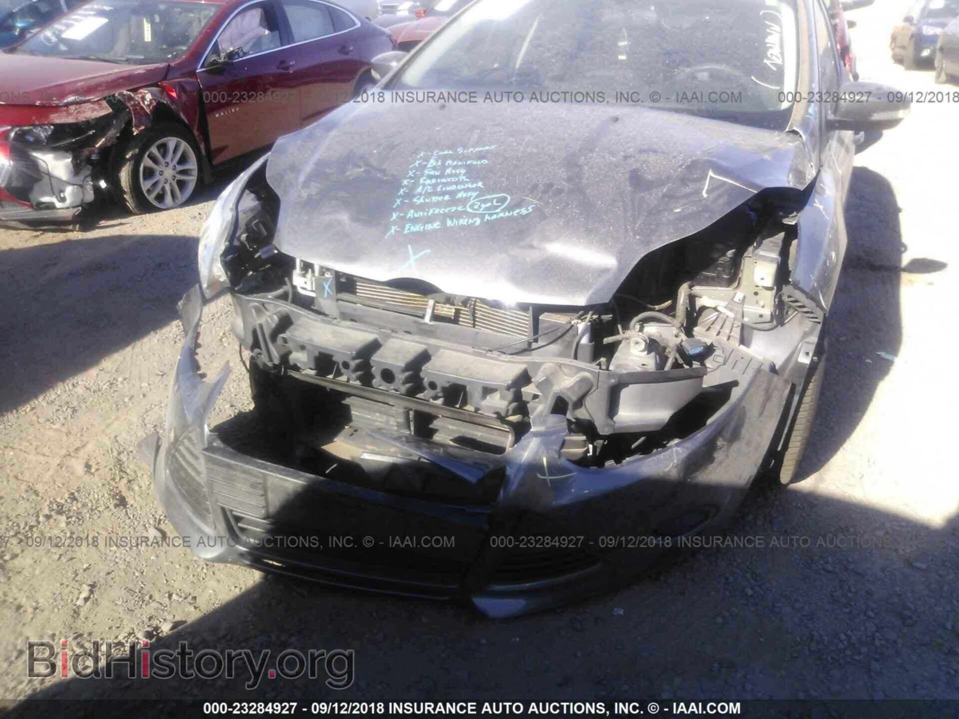2014 Ford Focus - VIN: 1FADP3K28EL311927 - Photo 6