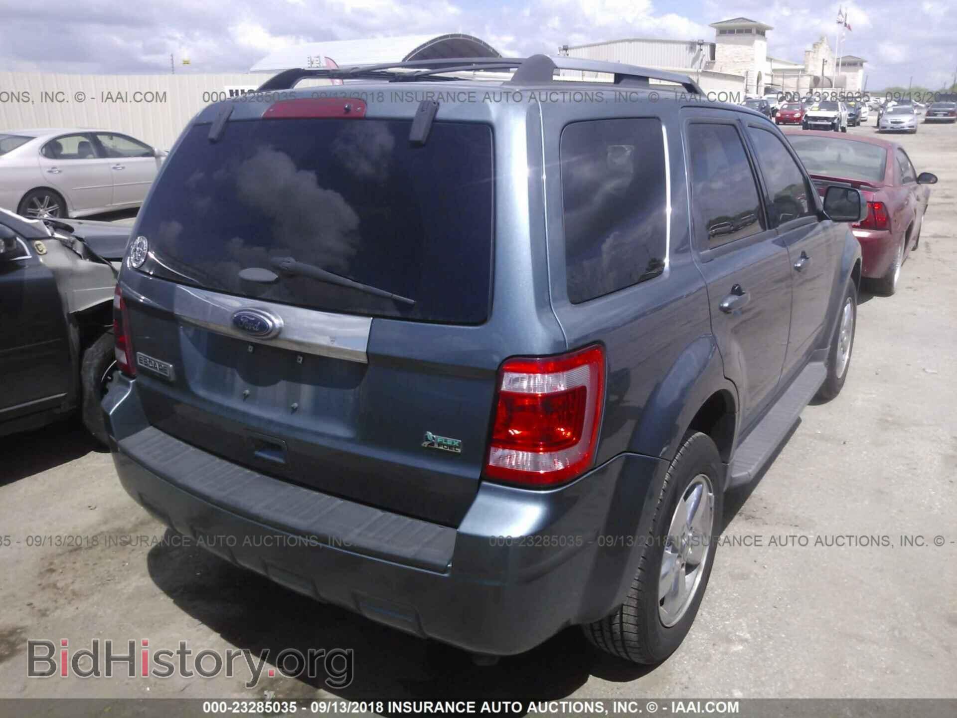 2011 Ford Escape - VIN: 1FMCU0EG1BKA74005 - Photo 4
