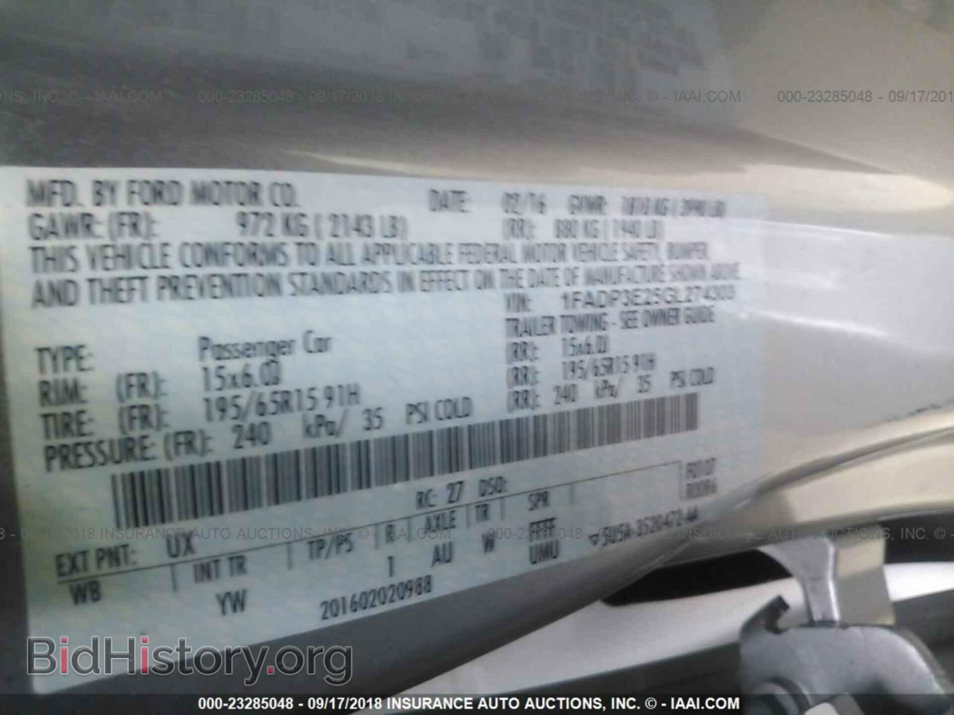 2016 Ford Focus - VIN: 1FADP3E25GL274303 - Photo 9
