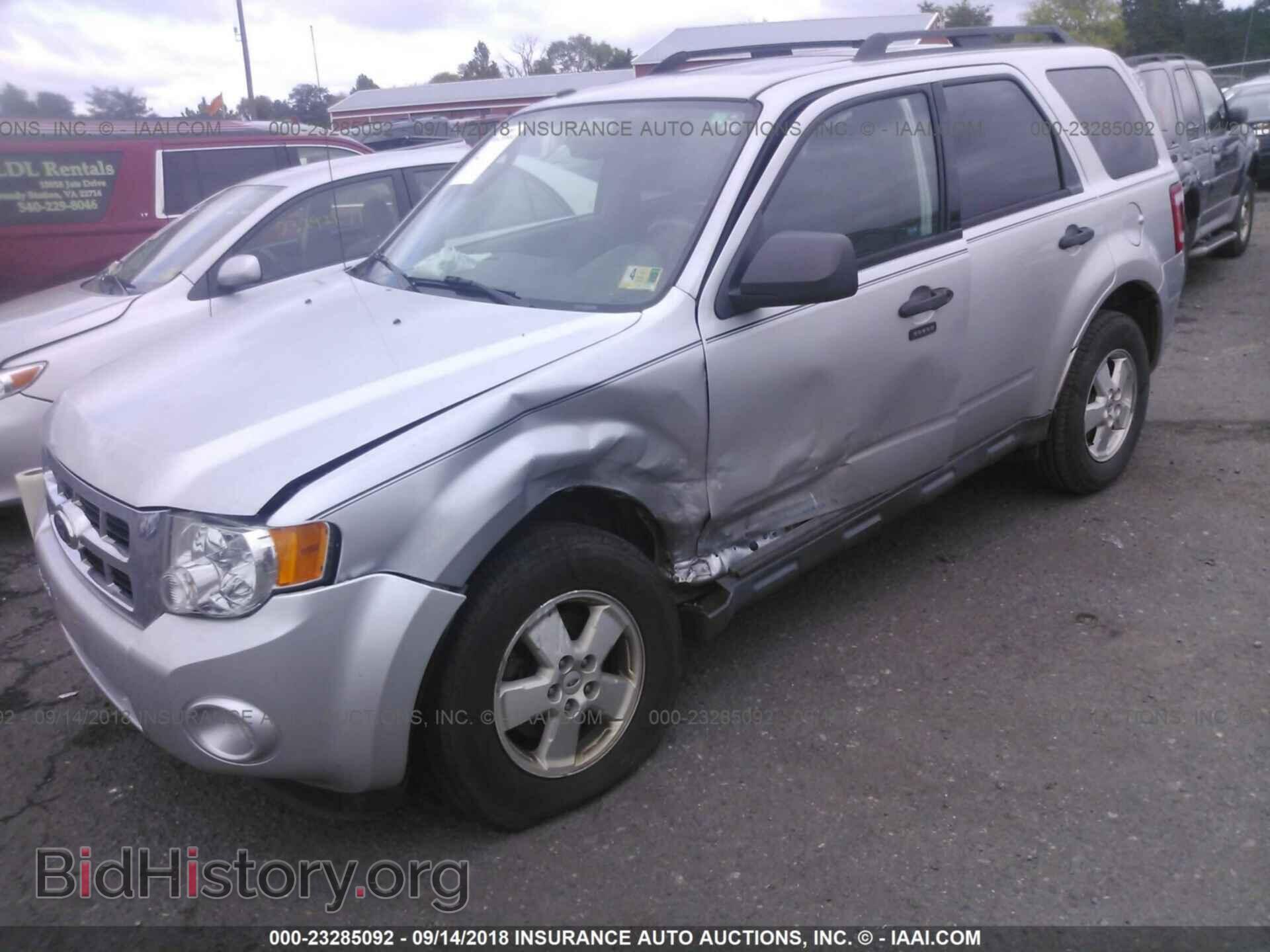 2012 Ford Escape - VIN: 1FMCU0DG4CKC84715 - Фото 2