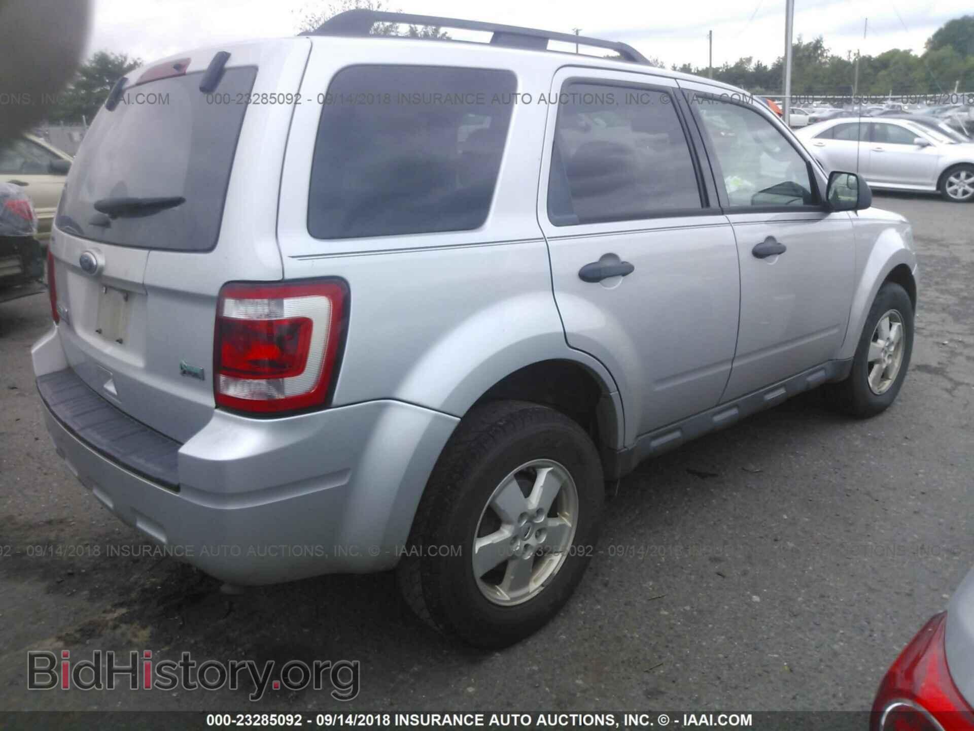 2012 Ford Escape - VIN: 1FMCU0DG4CKC84715 - Фото 4