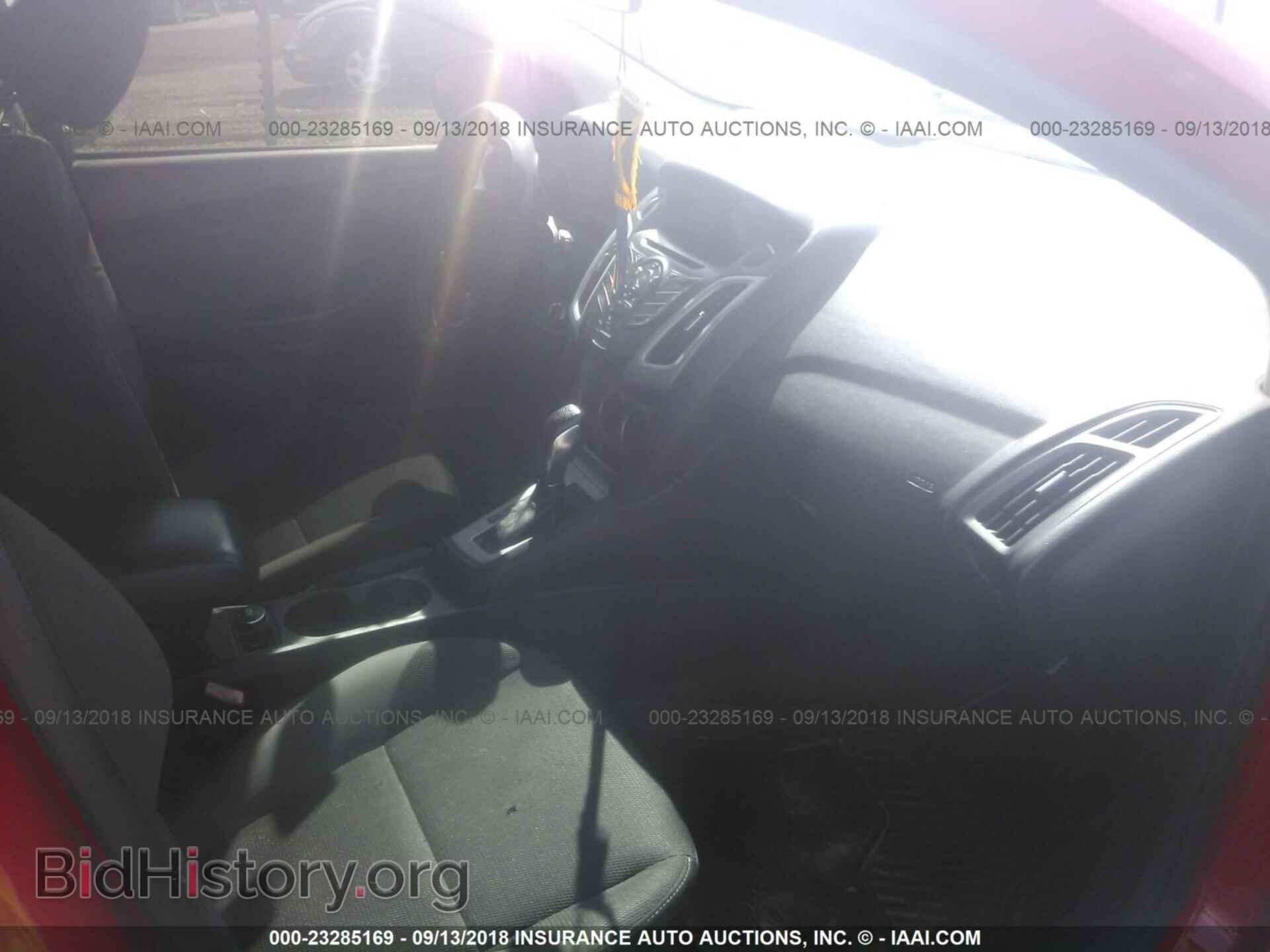 2012 Ford Focus - VIN: 1FAHP3K22CL162672 - Photo 5