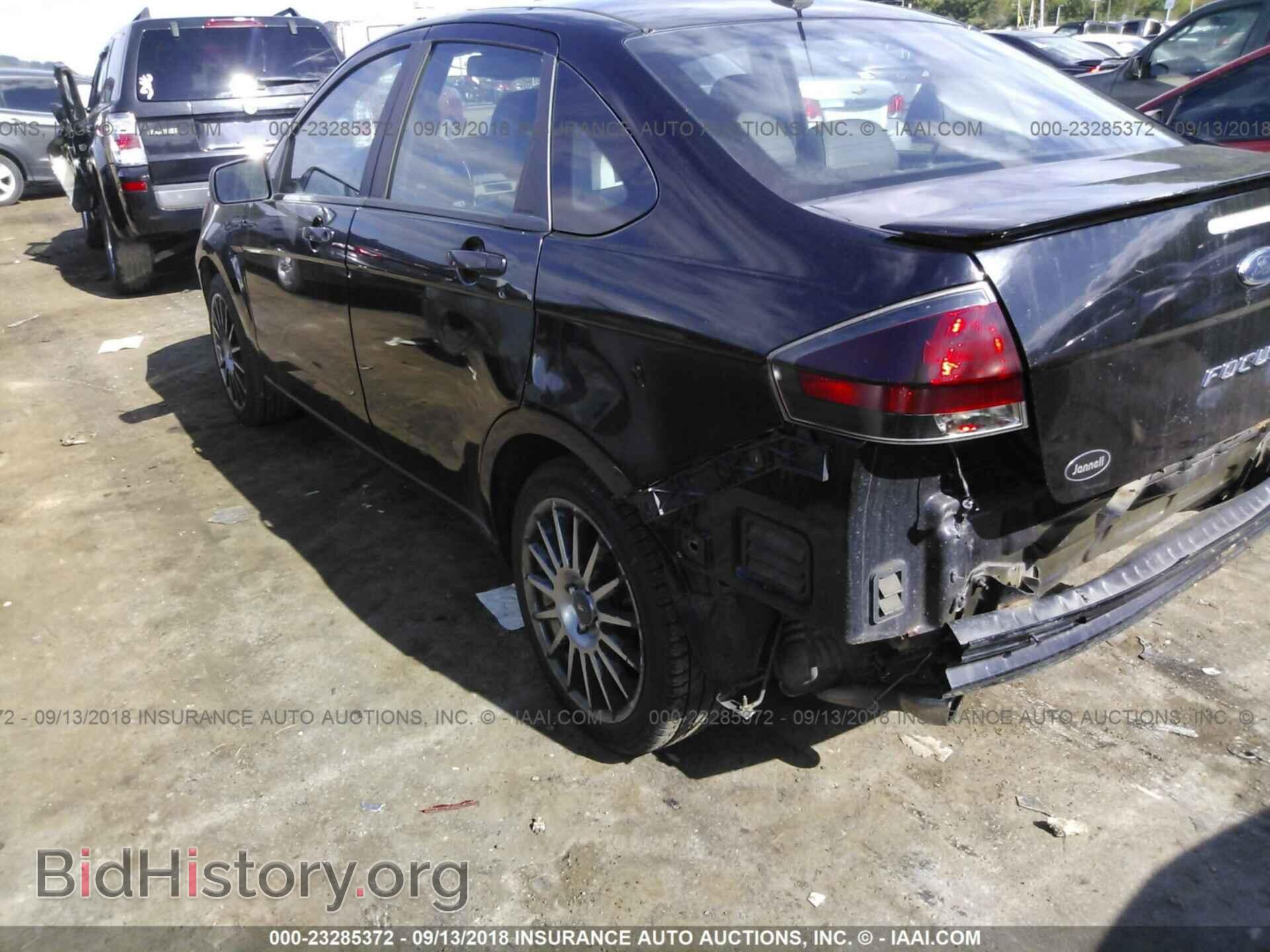 2011 Ford Focus - VIN: 1FAHP3GN6BW127360 - Фото 3