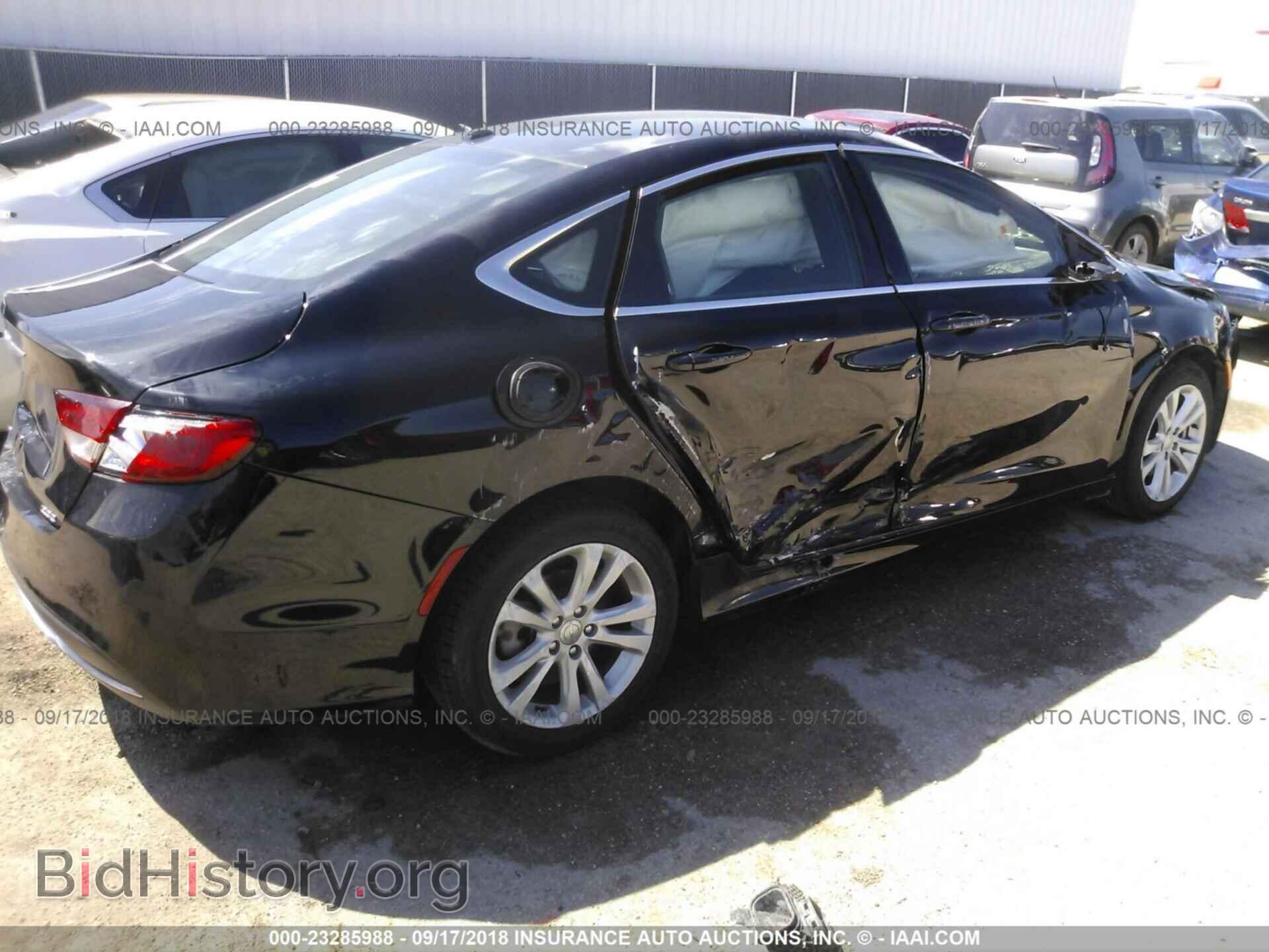 2015 Chrysler 200 - VIN: 1C3CCCAB8FN602408 - Photo 4