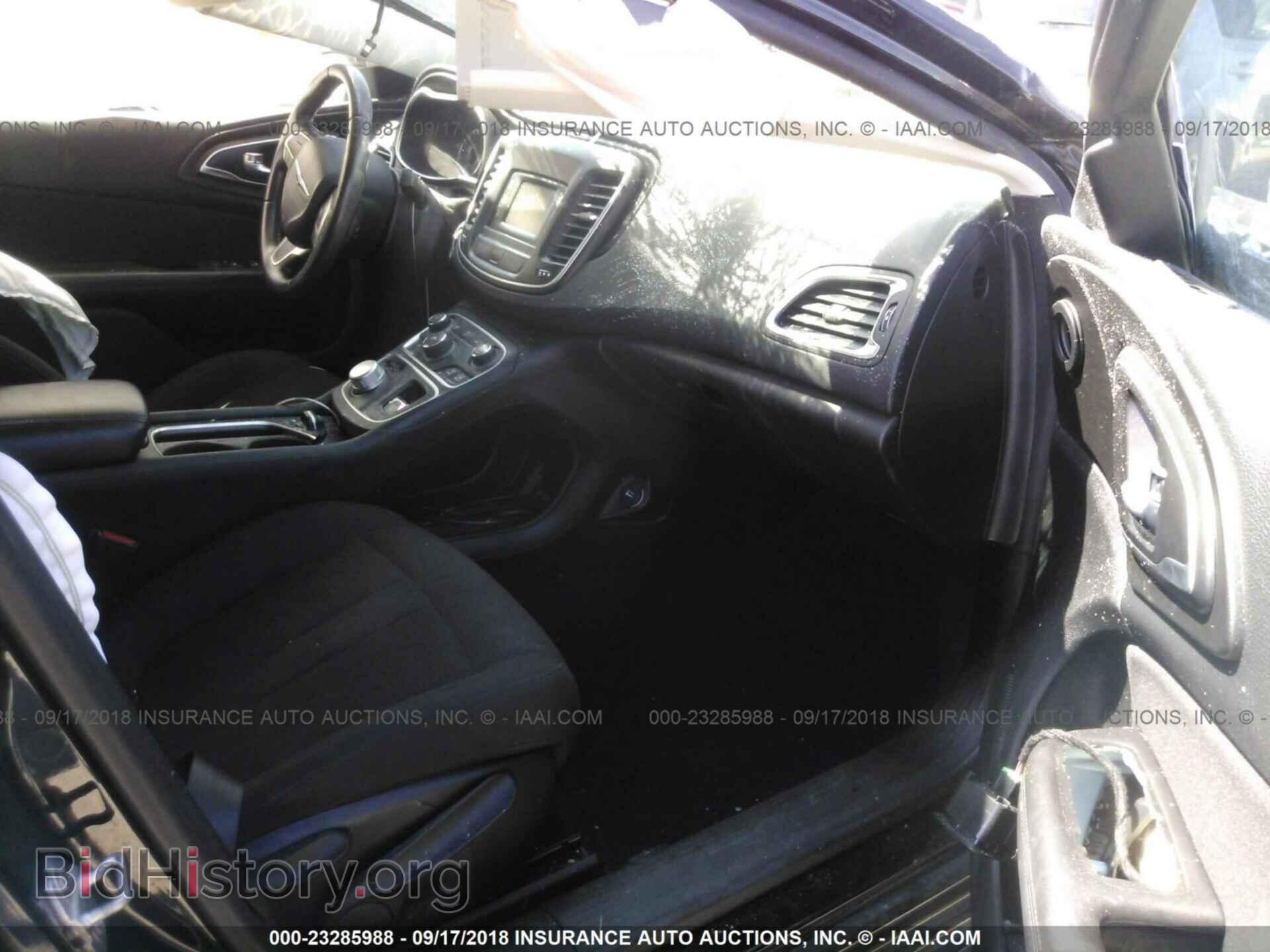 2015 Chrysler 200 - VIN: 1C3CCCAB8FN602408 - Photo 5