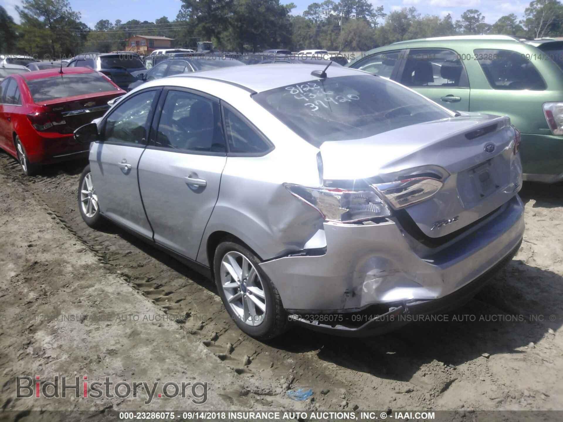 2015 Ford Focus - VIN: 1FADP3F21FL354386 - Фото 3