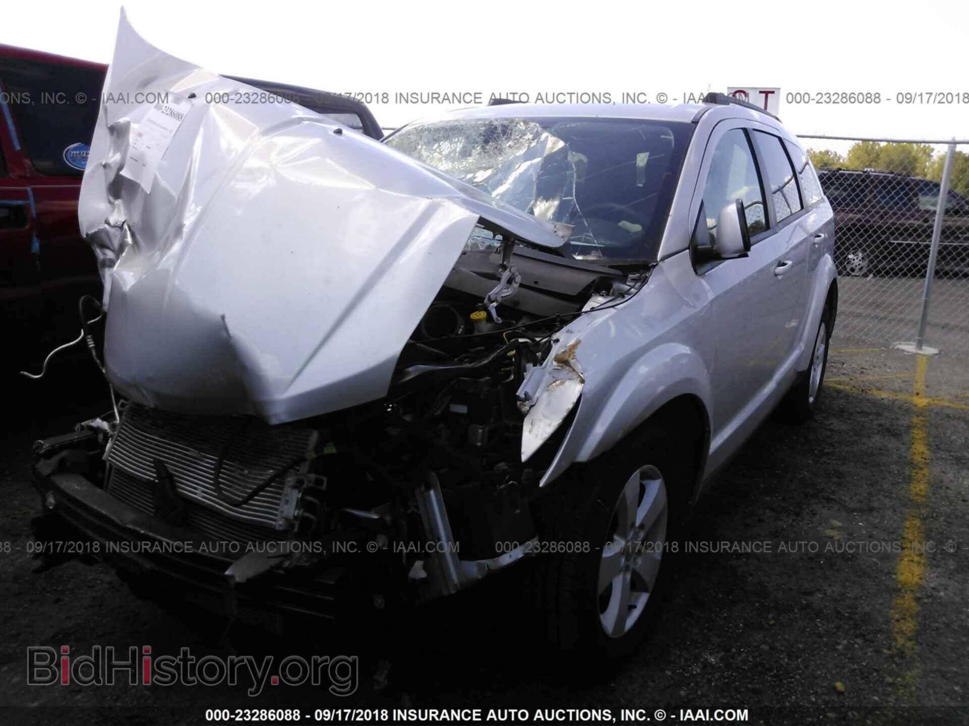 2011 Dodge Journey - VIN: 3D4PG1FG6BT530468 - Фото 2