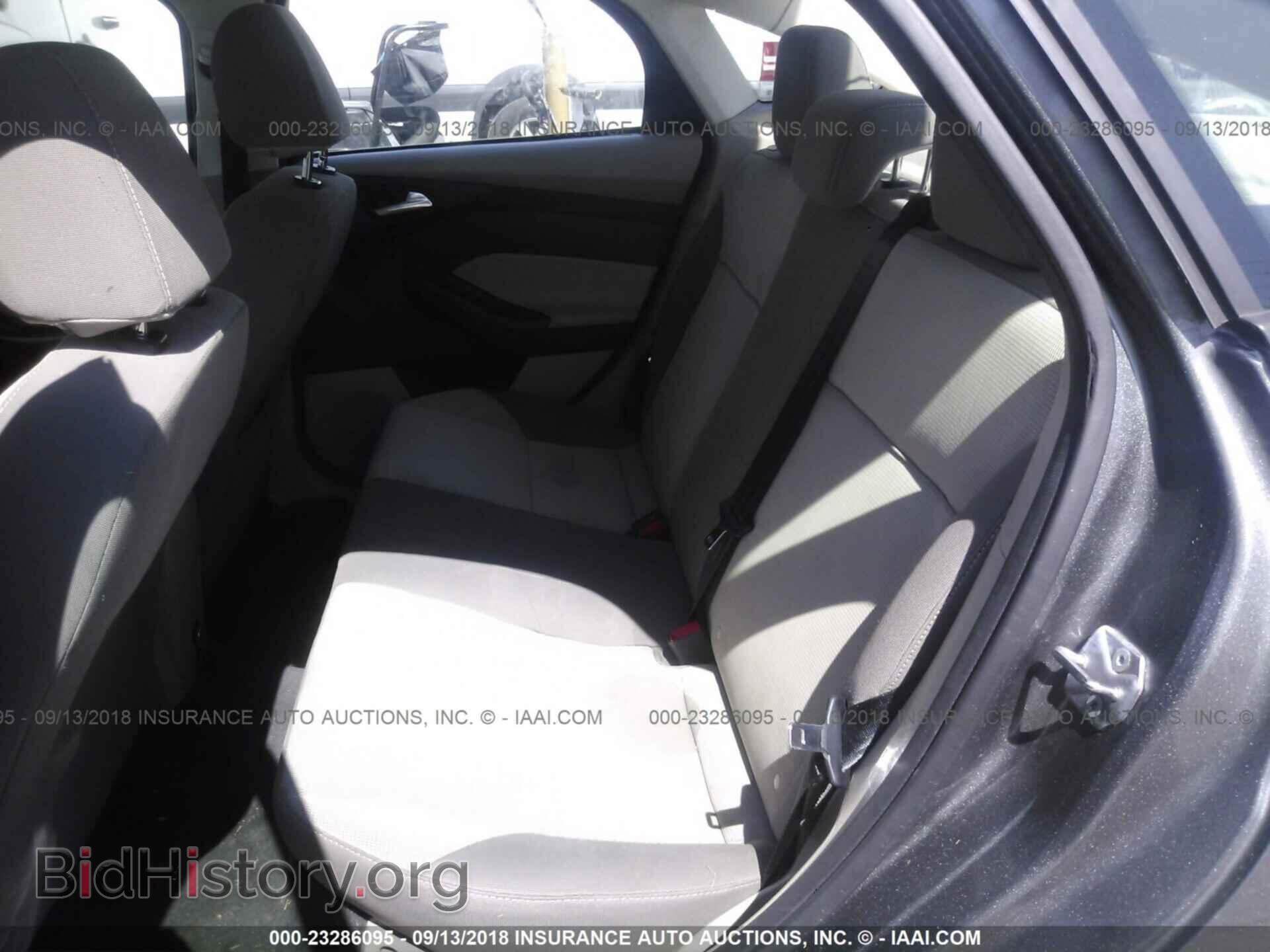 2012 Ford Focus - VIN: 1FAHP3F22CL447768 - Фото 8