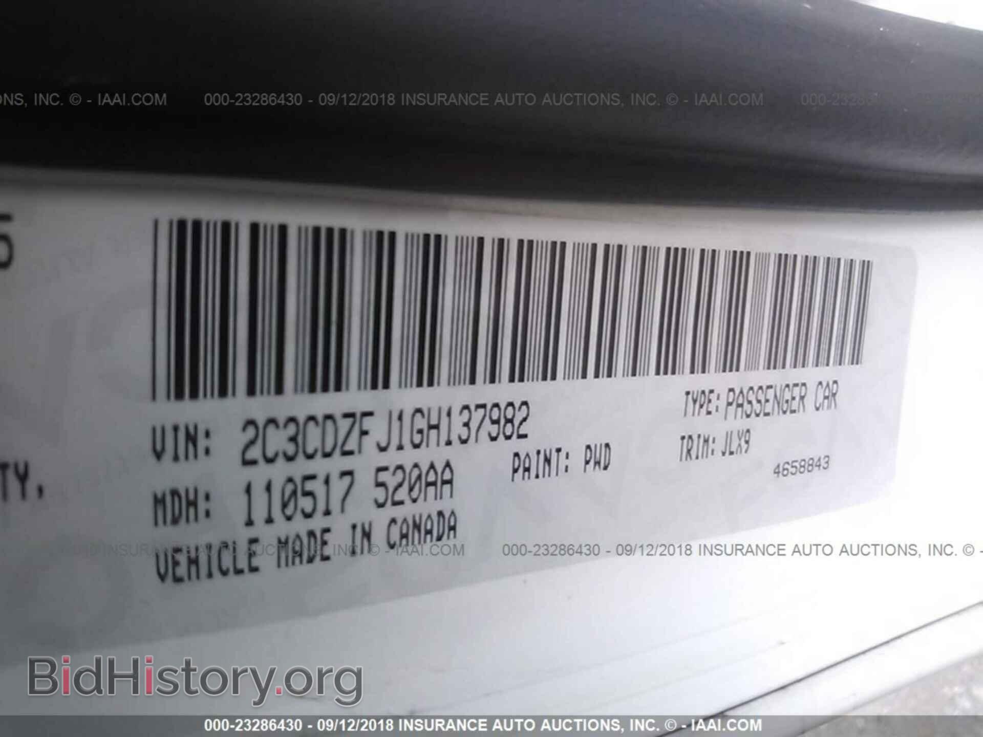 2016 Dodge Challenger - VIN: 2C3CDZFJ1GH137982 - Photo 9