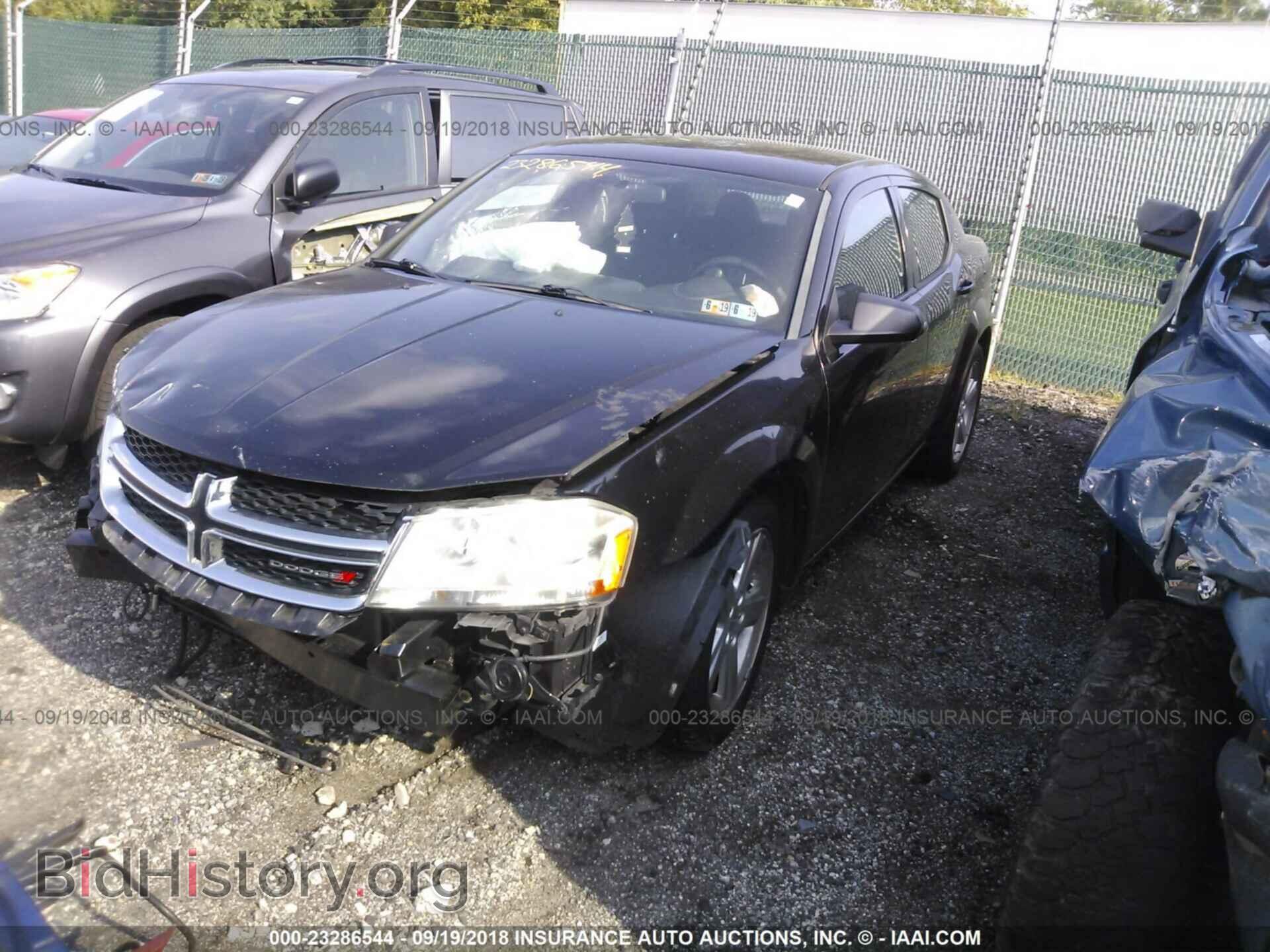 2013 Dodge Avenger - VIN: 1C3CDZAB2DN565739 - Фото 2