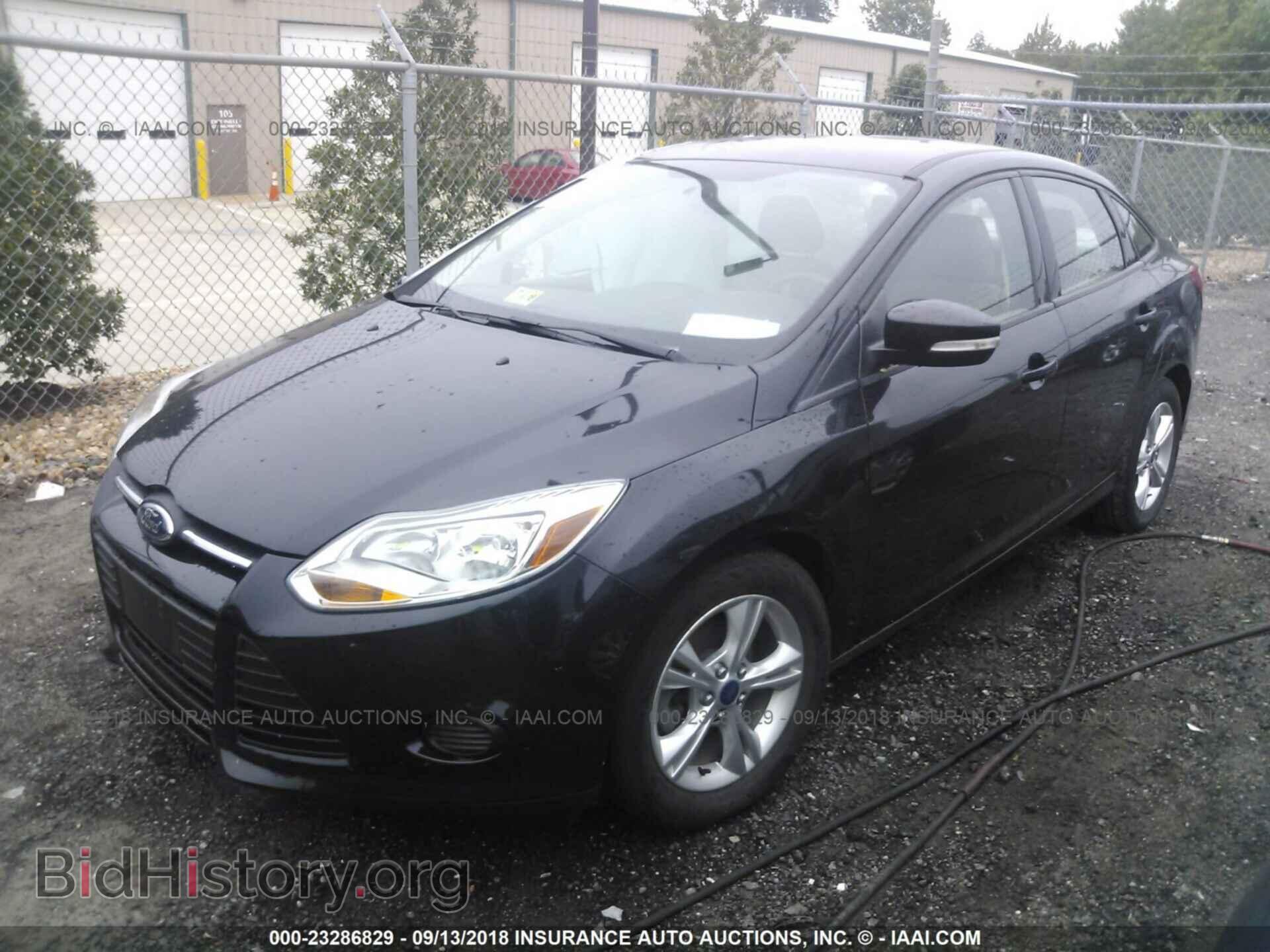 2013 Ford Focus - VIN: 1FADP3F2XDL375928 - Photo 2