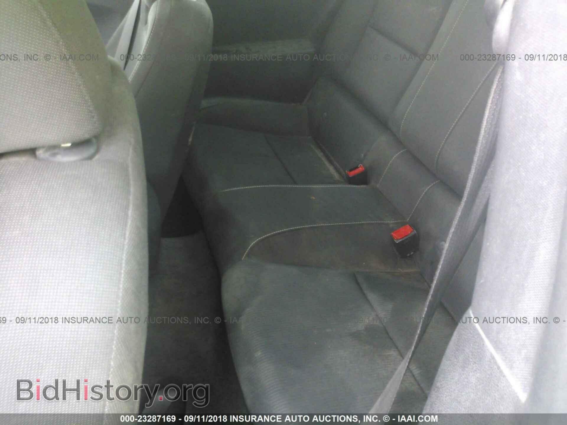 2011 Chevrolet Camaro - VIN: 2G1FB1ED1B9133003 - Фото 8