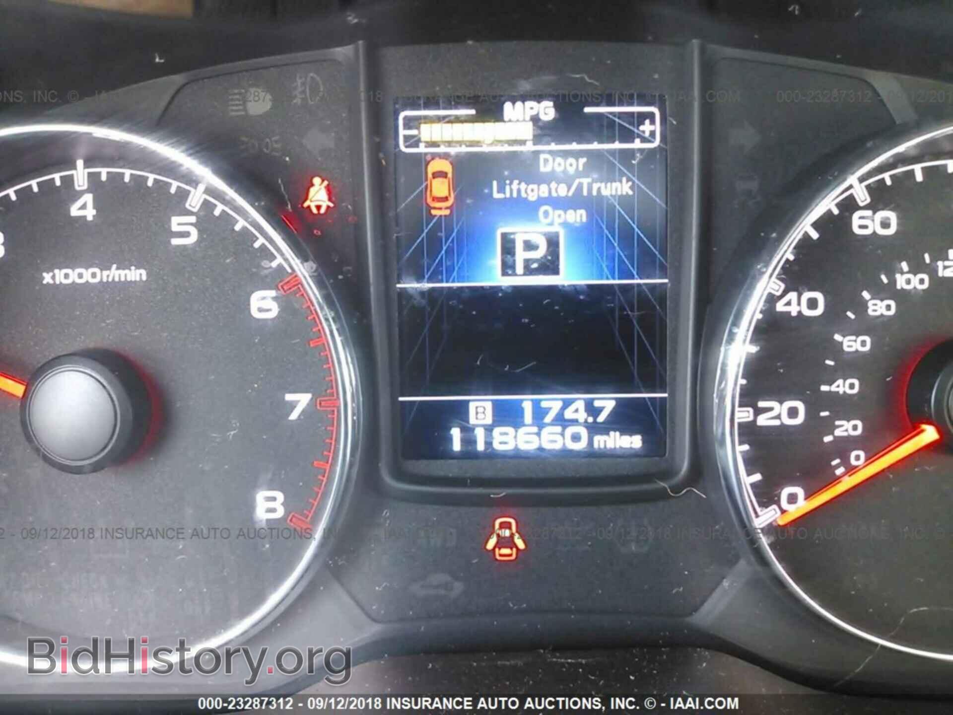 2014 Subaru Outback - VIN: 4S4BRBLC2E3270624 - Photo 7