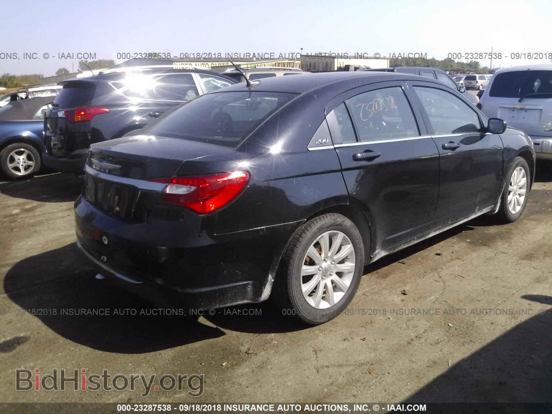 2013 Chrysler 200 - VIN: 1C3CCBBG3DN731531 - Photo 4