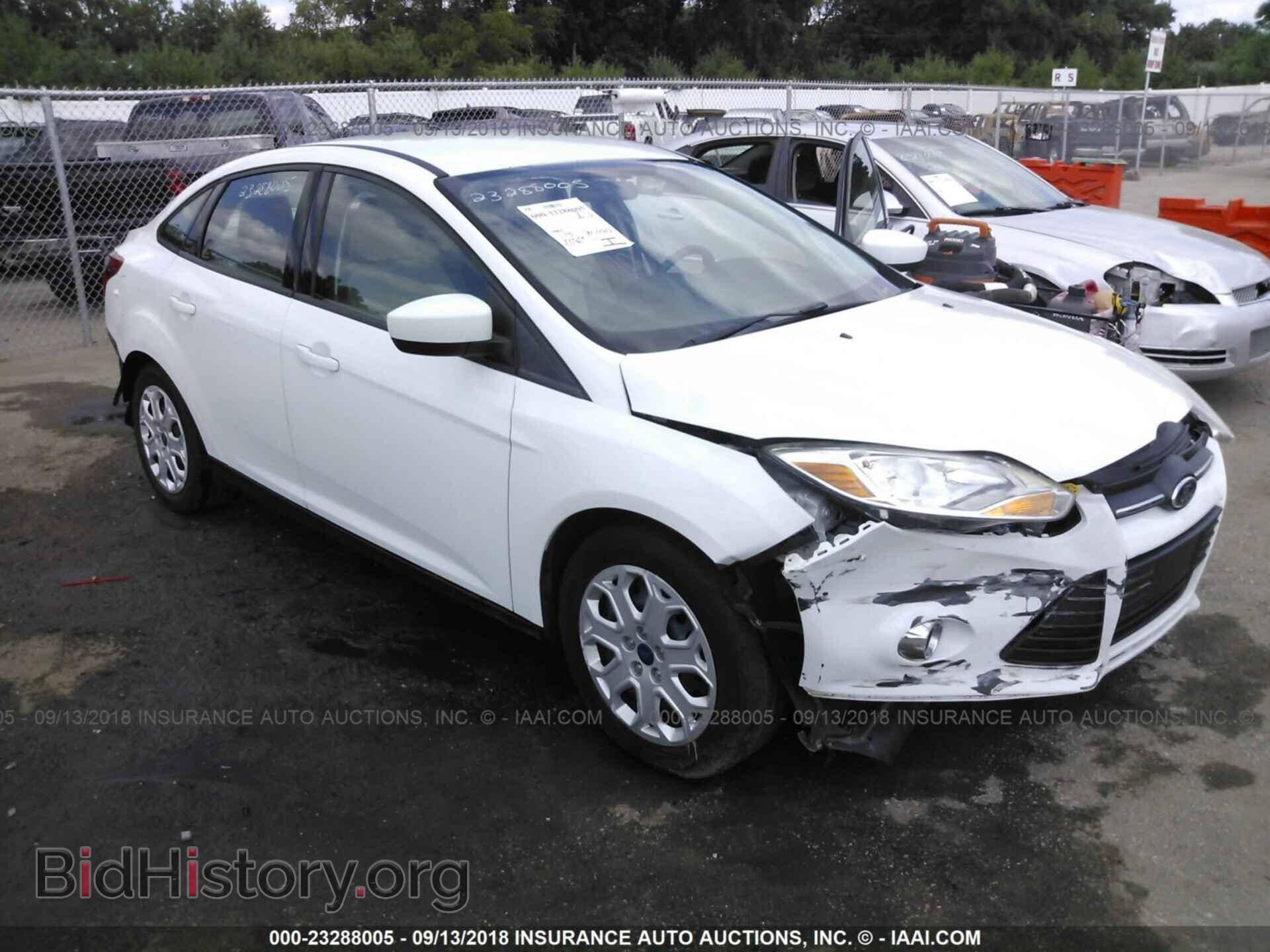Photo 1FAHP3F26CL456344 - Ford Focus 2012