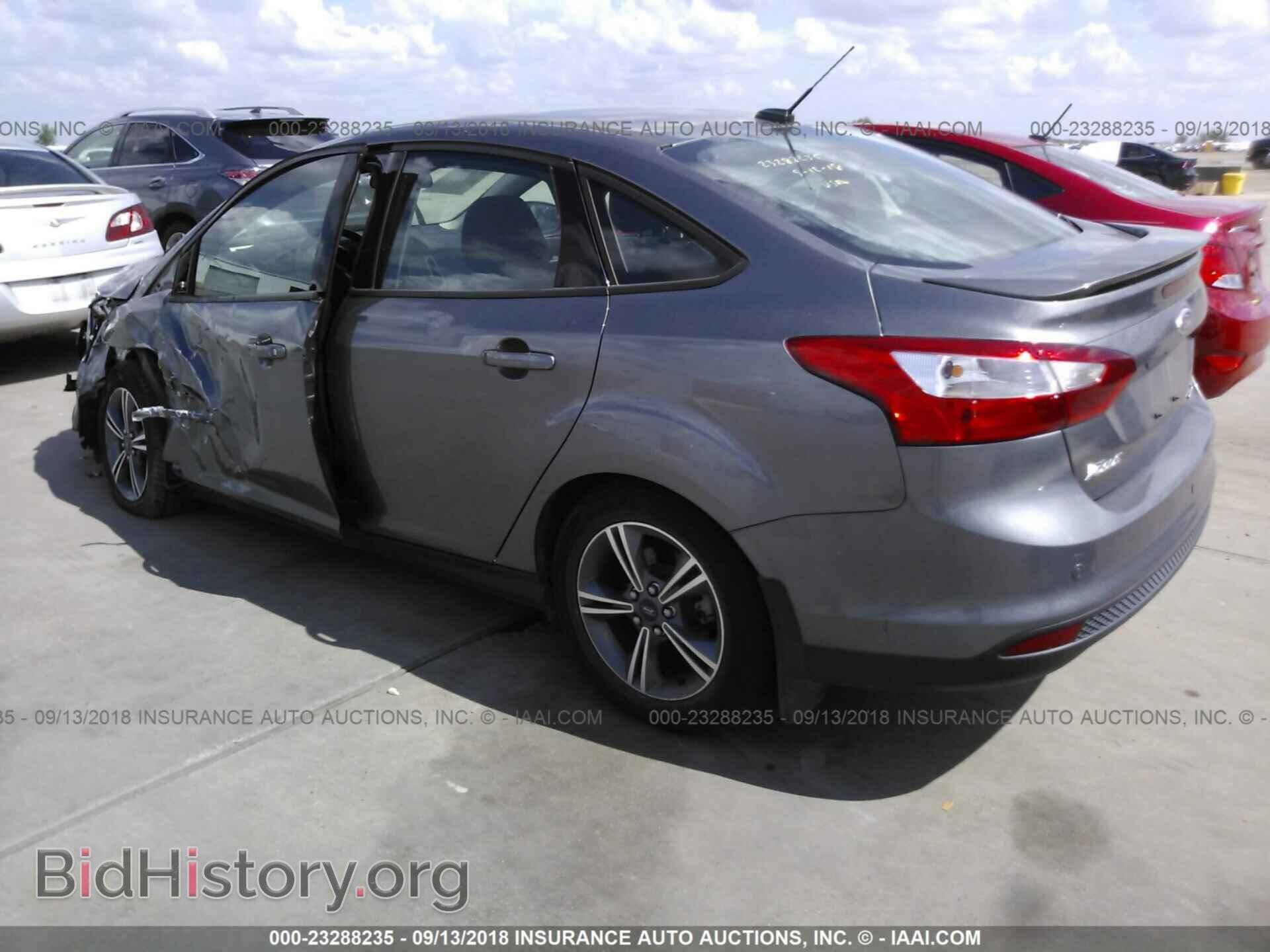 2014 Ford Focus - VIN: 1FADP3F22EL423956 - Фото 3