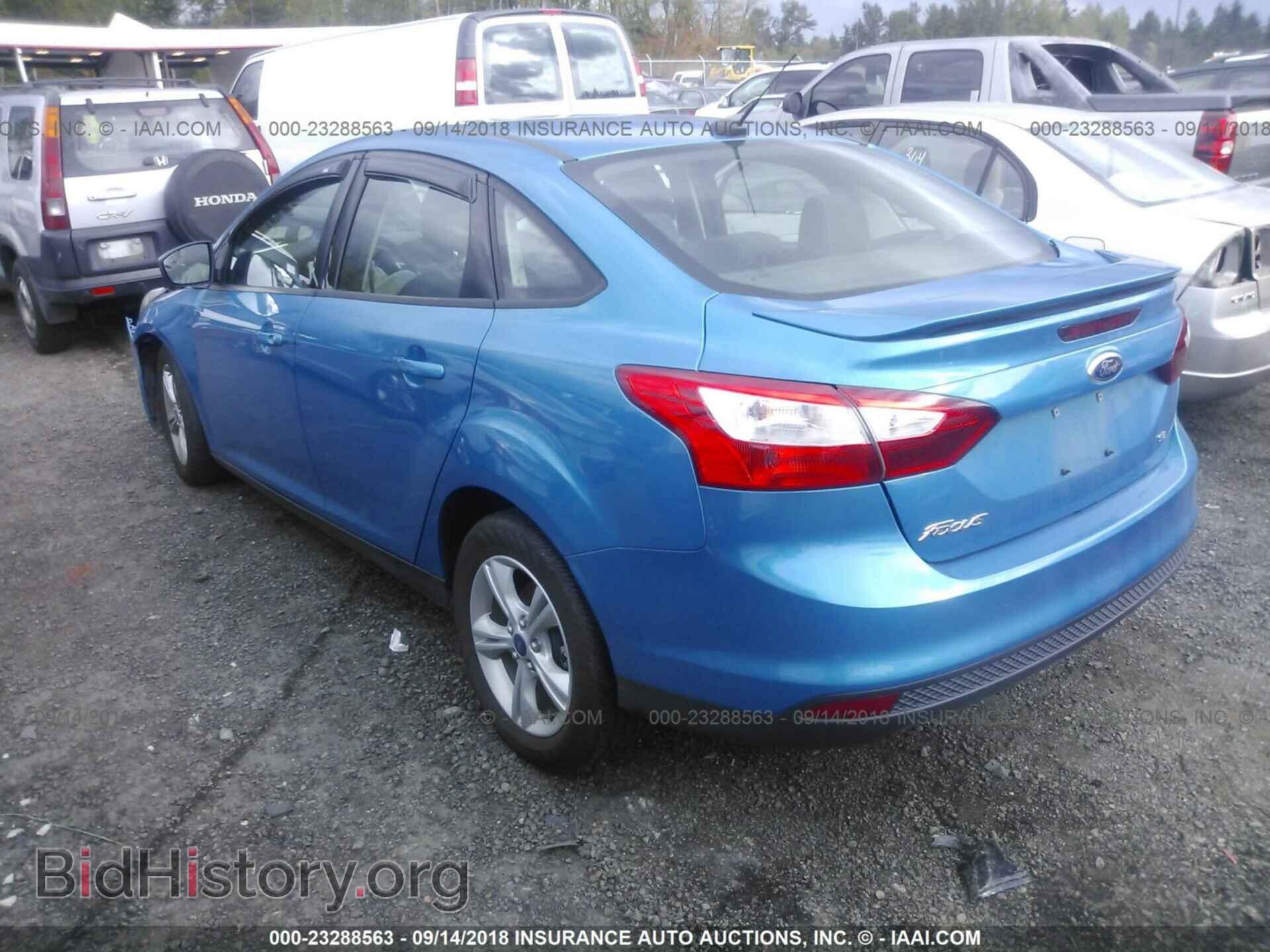 2012 Ford Focus - VIN: 1FAHP3F27CL416368 - Photo 3