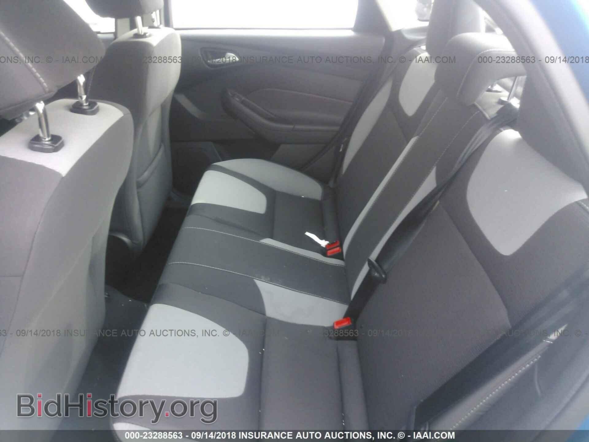 2012 Ford Focus - VIN: 1FAHP3F27CL416368 - Photo 8
