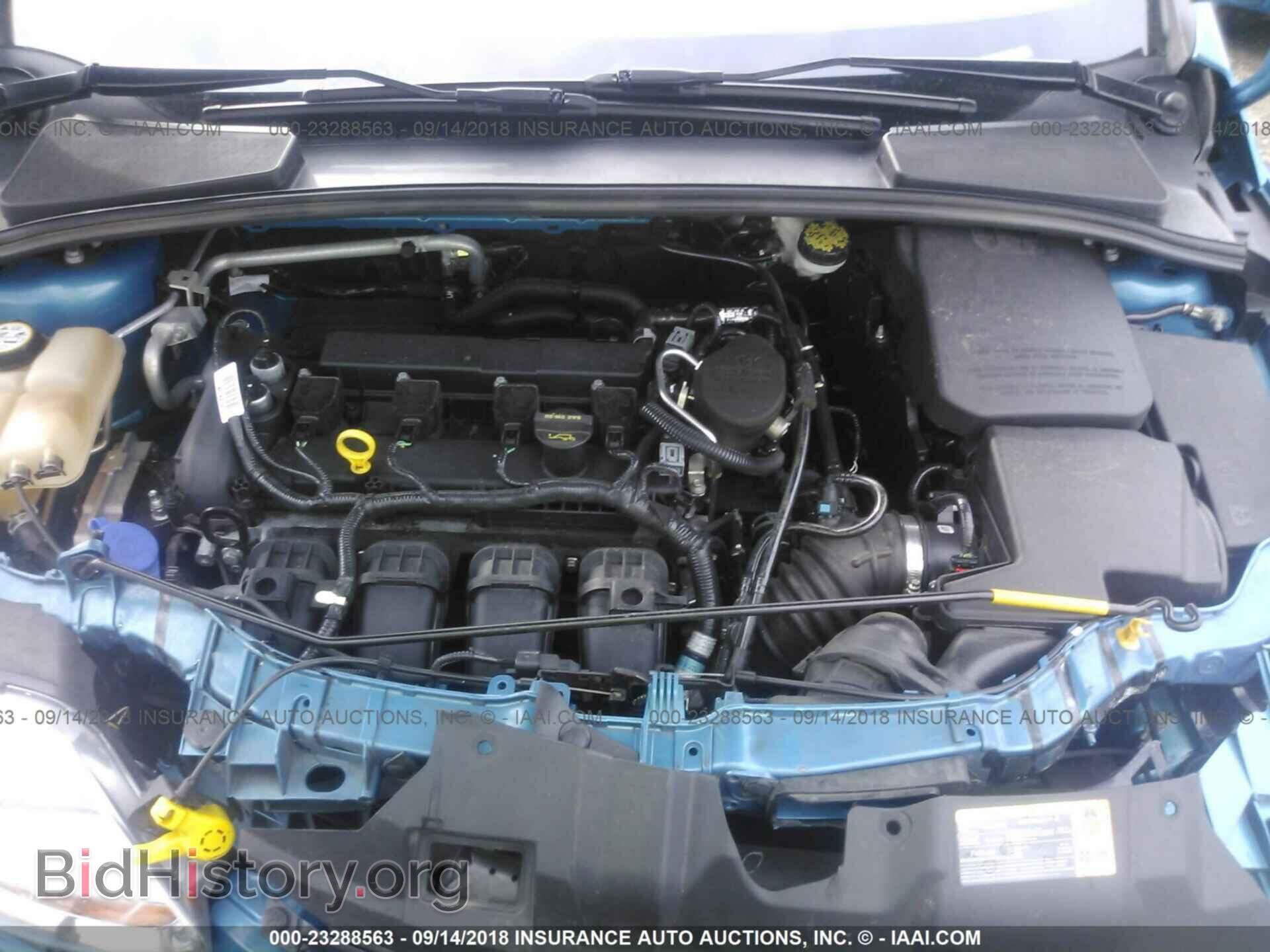 2012 Ford Focus - VIN: 1FAHP3F27CL416368 - Photo 10