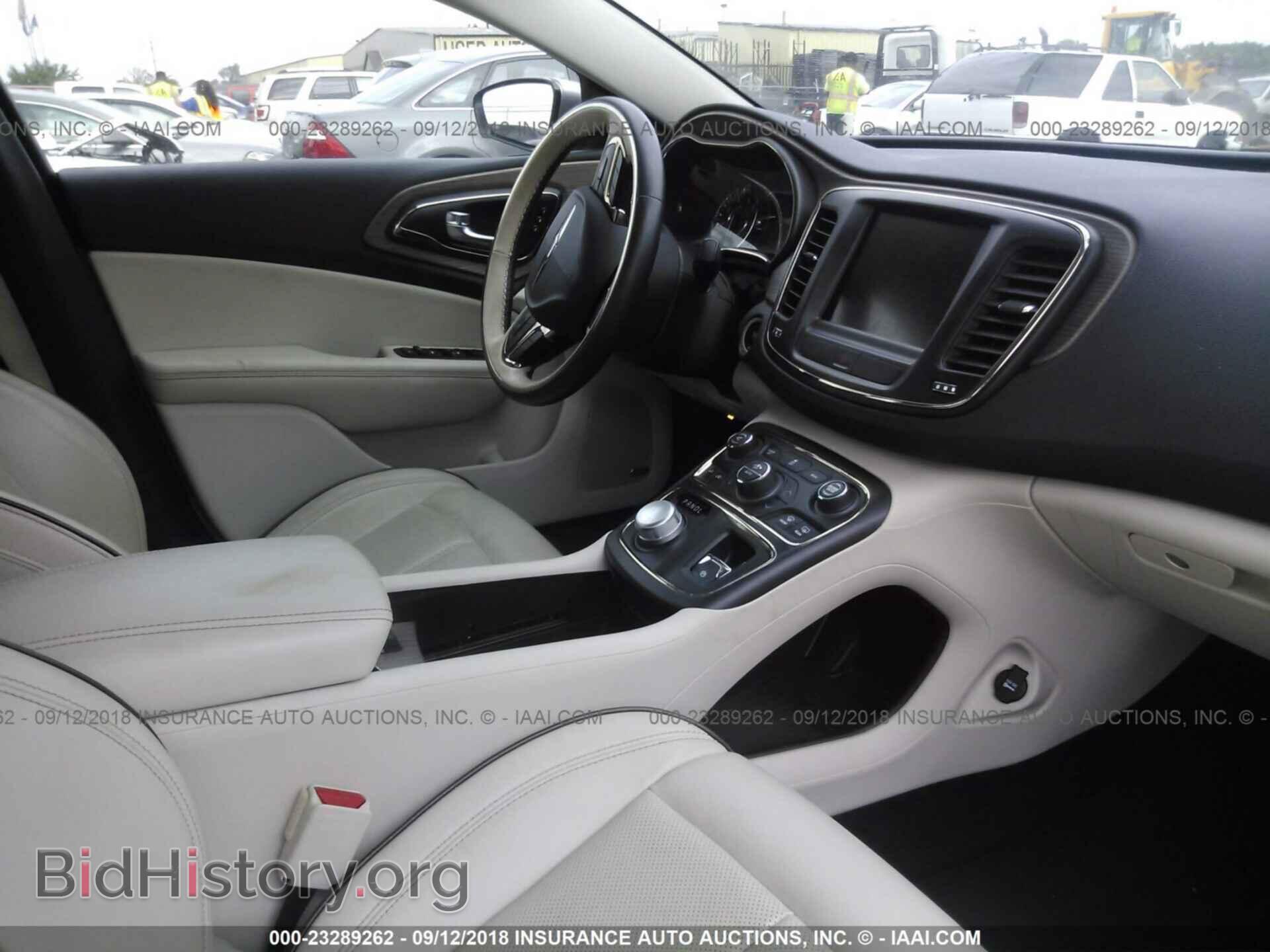 2015 Chrysler 200 - VIN: 1C3CCCCB1FN610833 - Photo 5