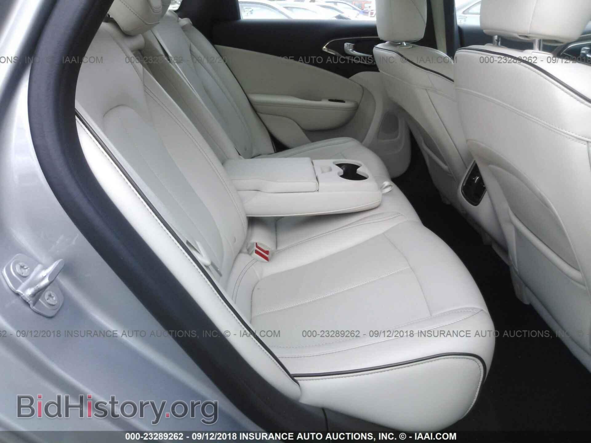2015 Chrysler 200 - VIN: 1C3CCCCB1FN610833 - Photo 8