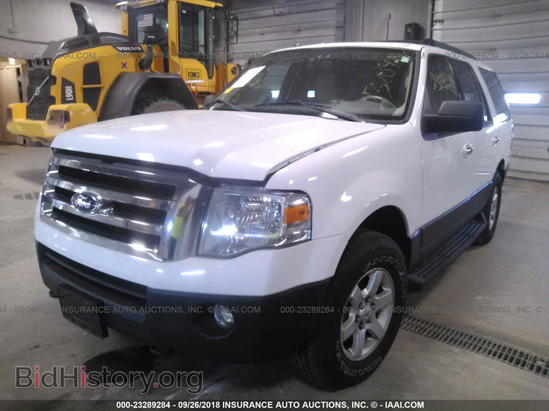 2012 Ford Expedition - VIN: 1FMJU1G51CEF01045 - Фото 2