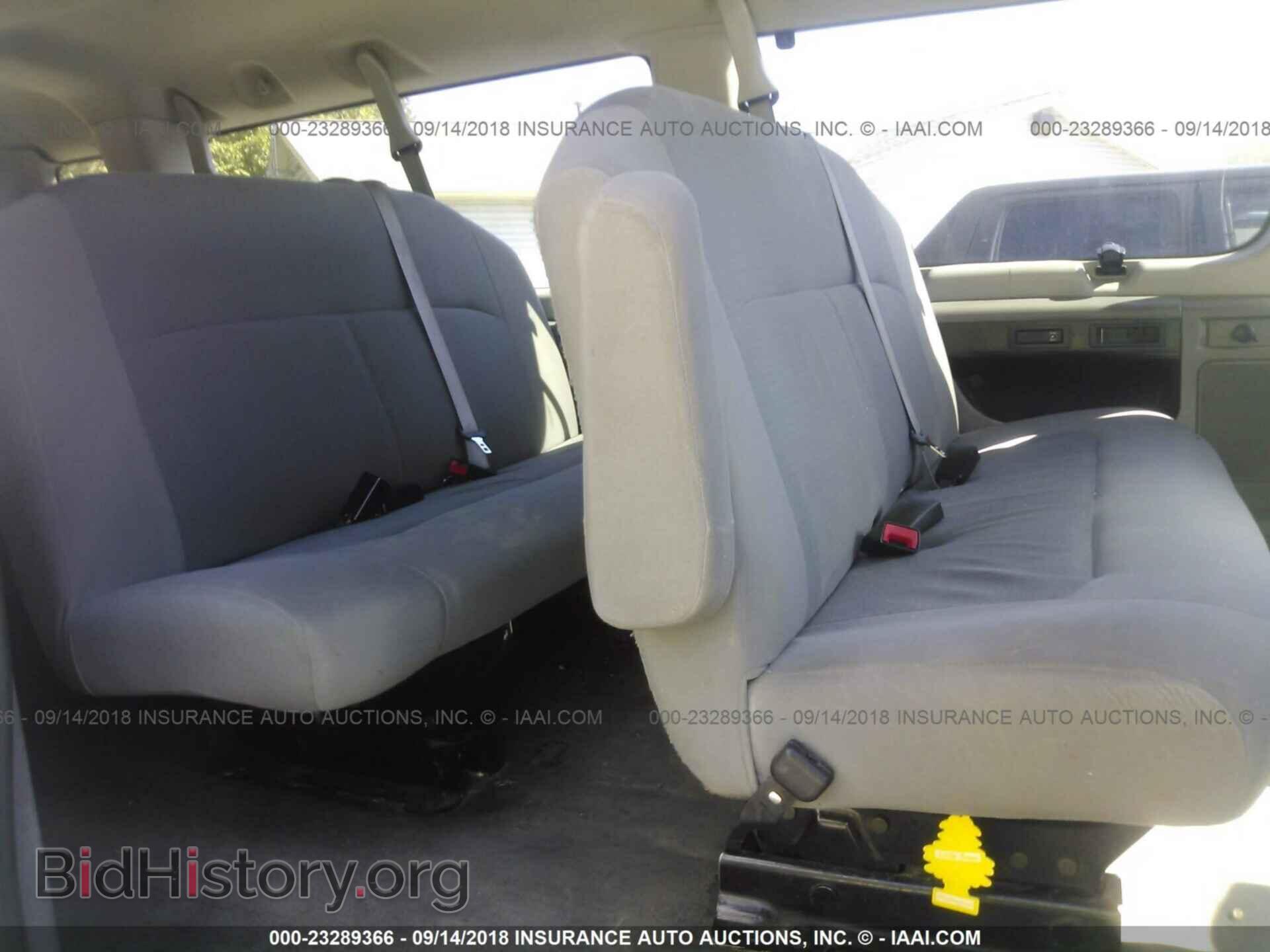 2011 Ford Econoline - VIN: 1FBSS3BLXBDB07424 - Фото 8