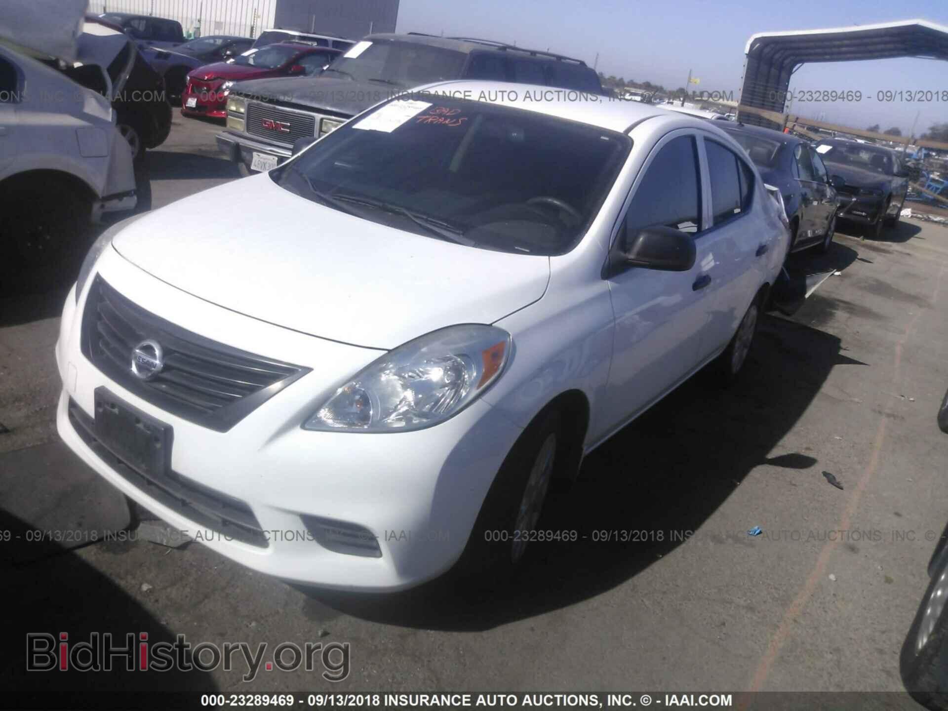 2014 Nissan Versa - VIN: 3N1CN7AP2EL858800 - Фото 2