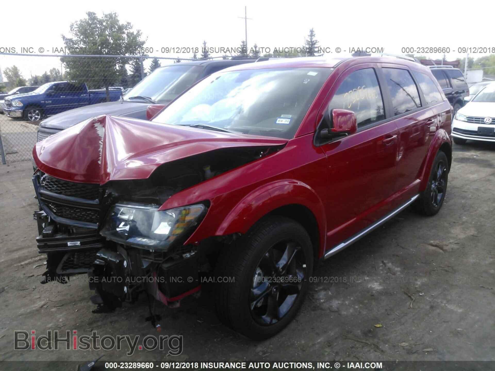 2018 Dodge Journey - VIN: 3C4PDCGG8JT379017 - Photo 2