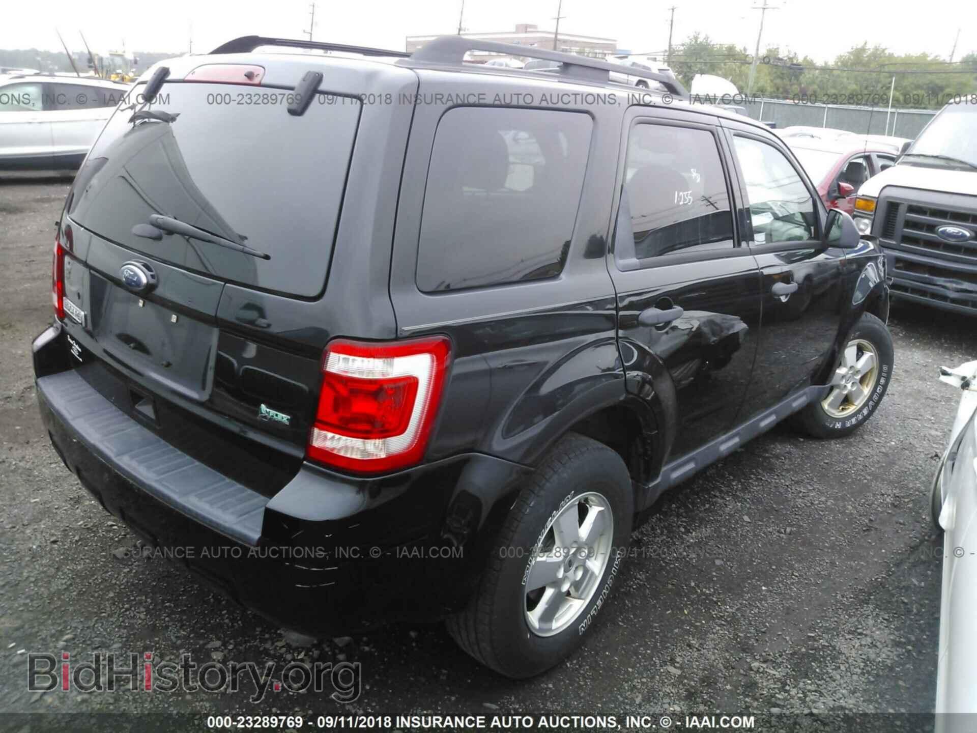 2012 Ford Escape - VIN: 1FMCU9DG4CKA47100 - Photo 4