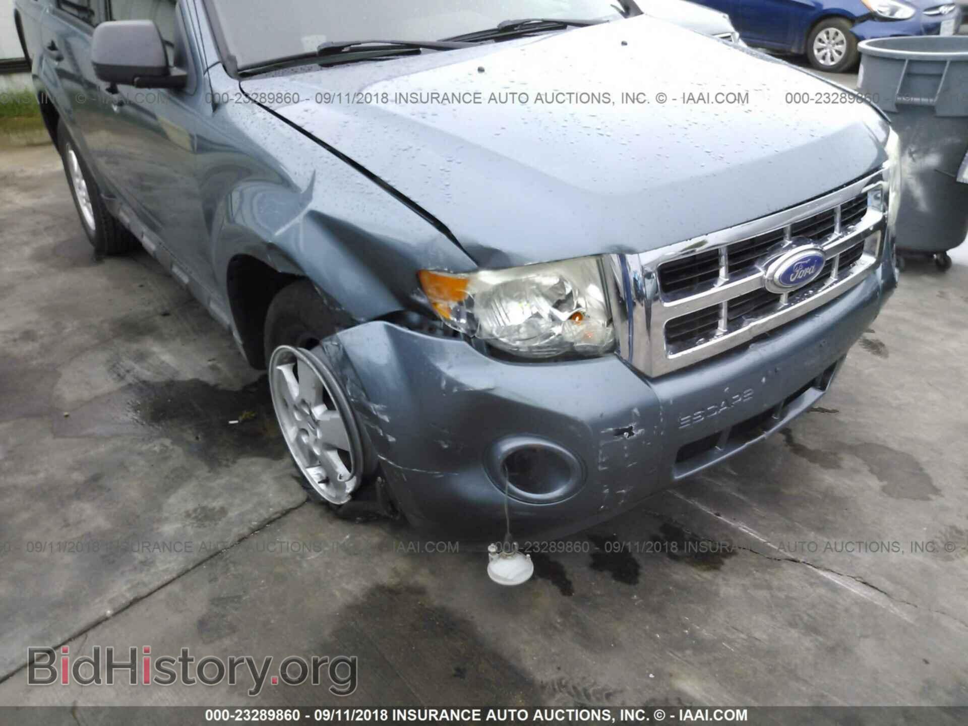 2011 Ford Escape - VIN: 1FMCU0DG7BKC42036 - Фото 6