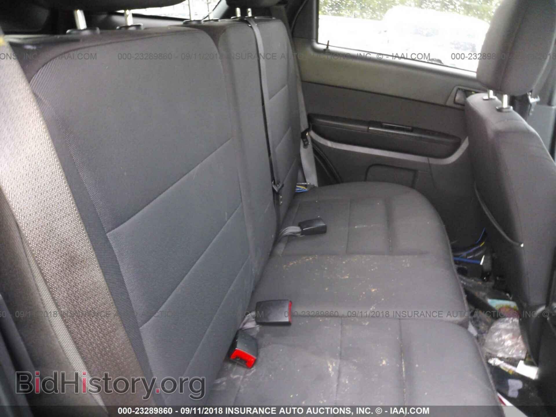 2011 Ford Escape - VIN: 1FMCU0DG7BKC42036 - Фото 8