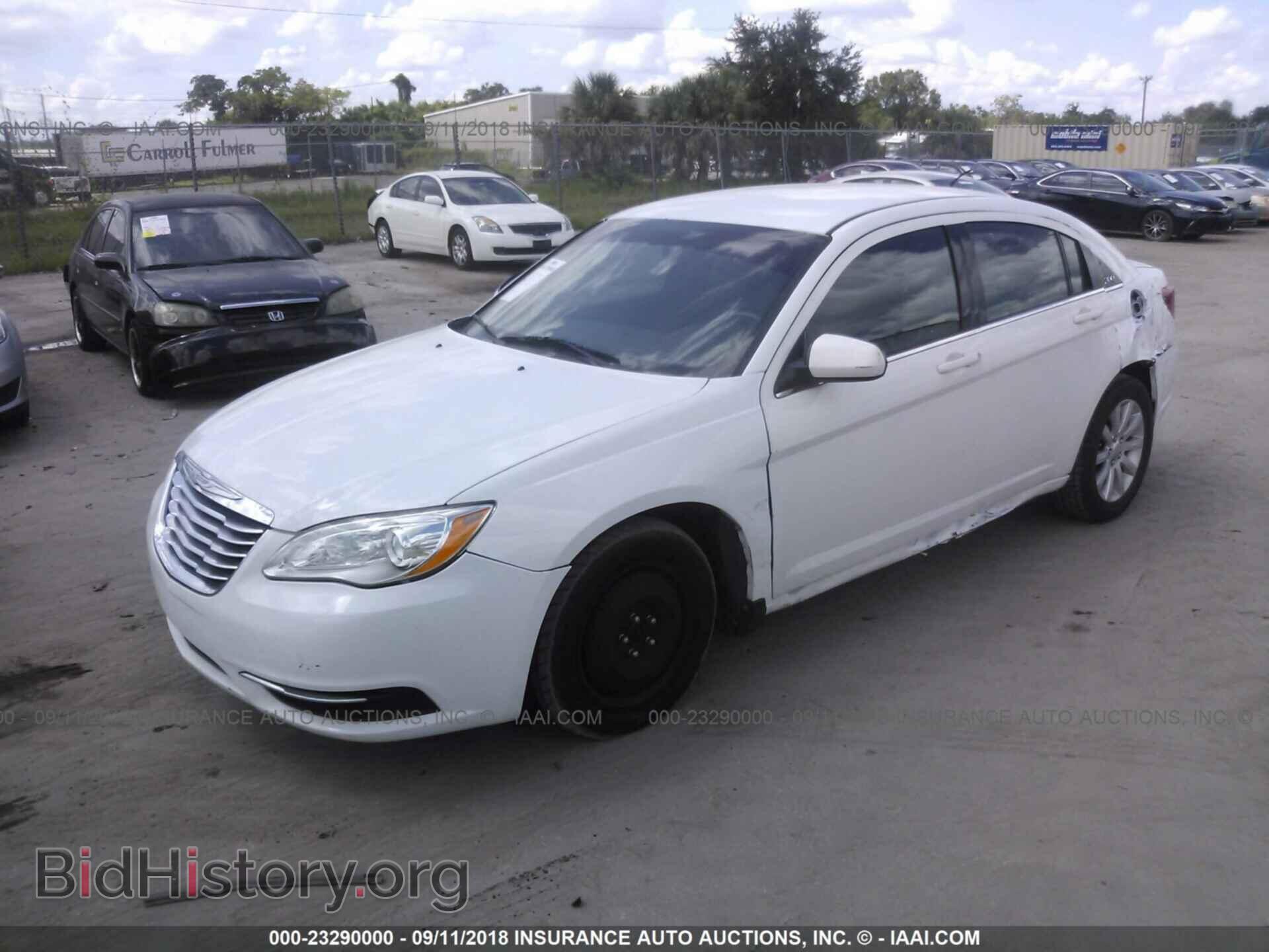 2013 Chrysler 200 - VIN: 1C3CCBBB6DN683365 - Photo 2