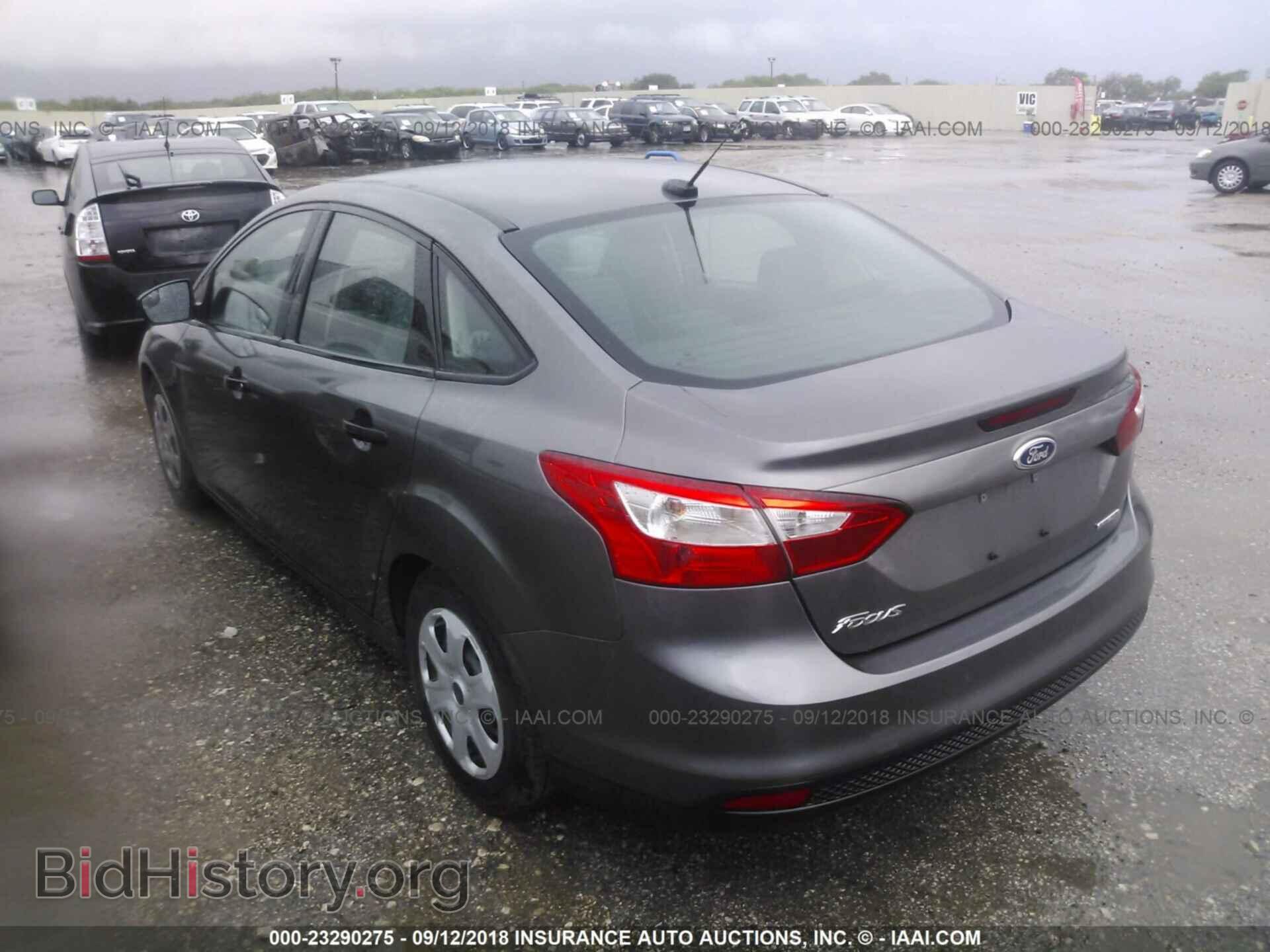 2014 Ford Focus - VIN: 1FADP3E21EL218212 - Photo 3
