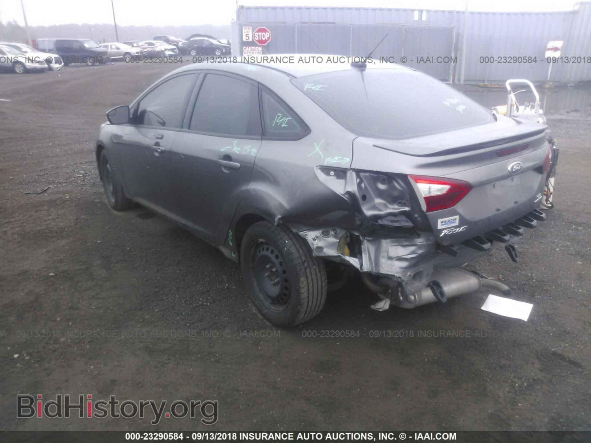 2014 Ford Focus - VIN: 1FADP3F21EL387922 - Фото 3