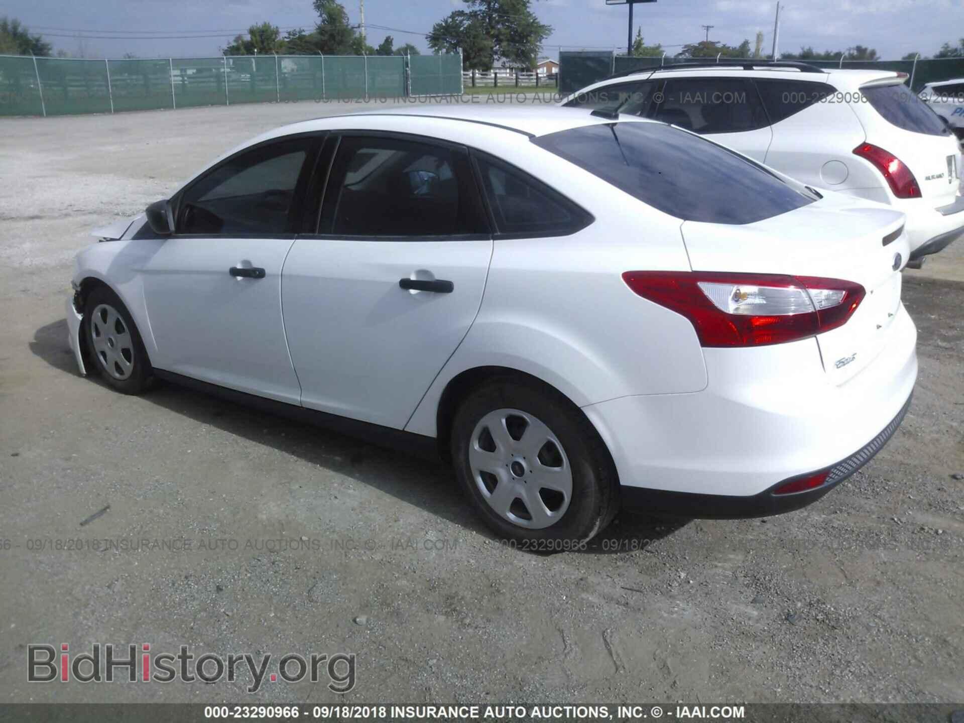 2014 Ford Focus - VIN: 1FADP3E21EL156827 - Фото 3