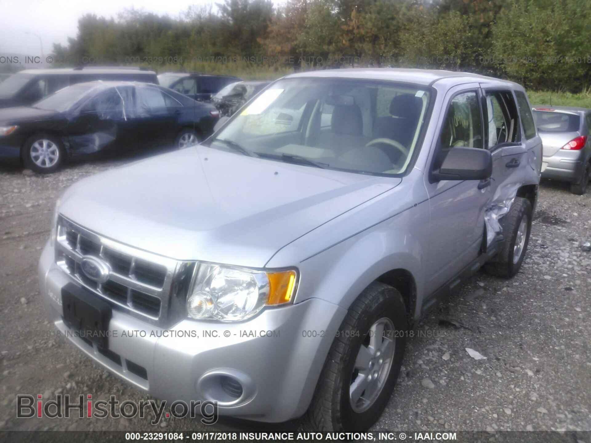 2012 Ford Escape - VIN: 1FMCU9C79CKA59695 - Photo 2