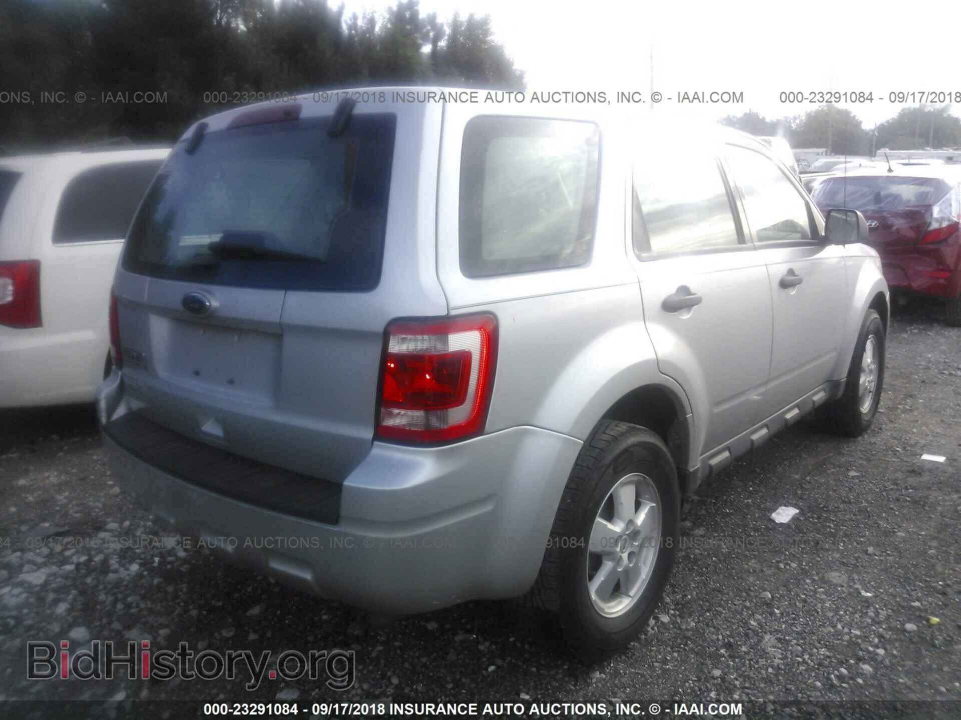 2012 Ford Escape - VIN: 1FMCU9C79CKA59695 - Photo 4