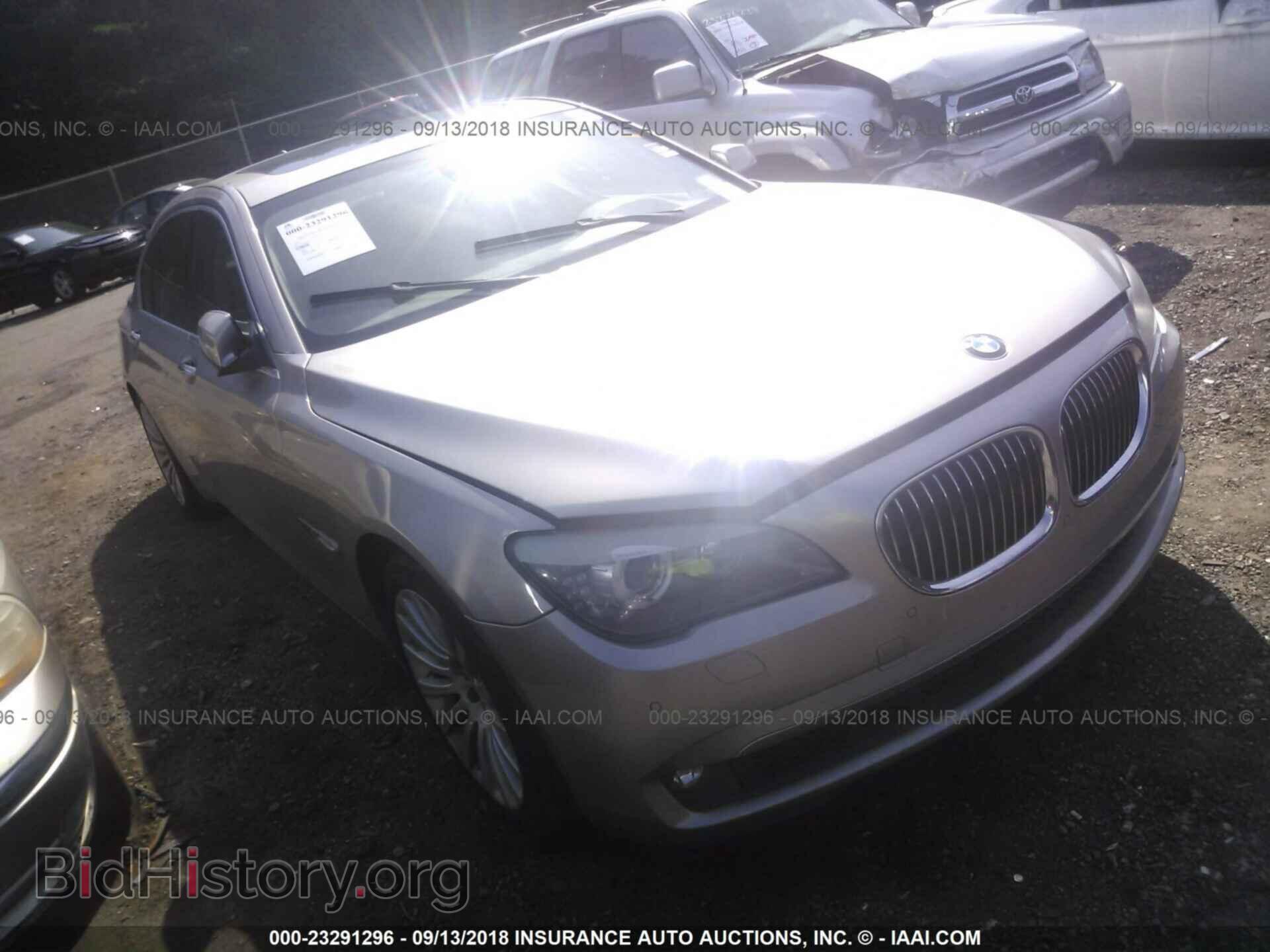 Фотография WBAKB8C55CC965123 - Bmw 750 2012