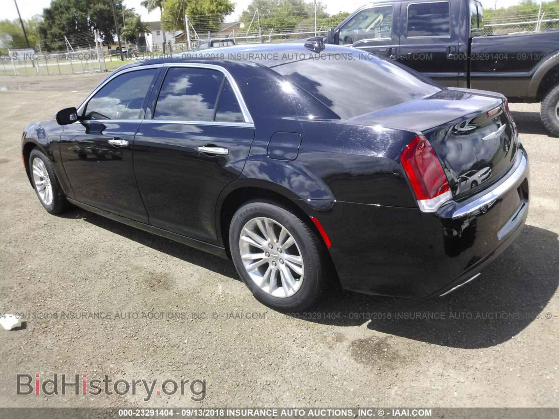 2017 Chrysler 300c - VIN: 2C3CCAEG0HH567840 - Фото 3