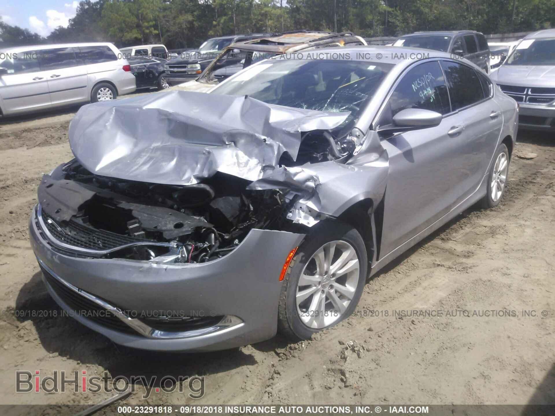 2016 Chrysler 200 - VIN: 1C3CCCABXGN196018 - Photo 2